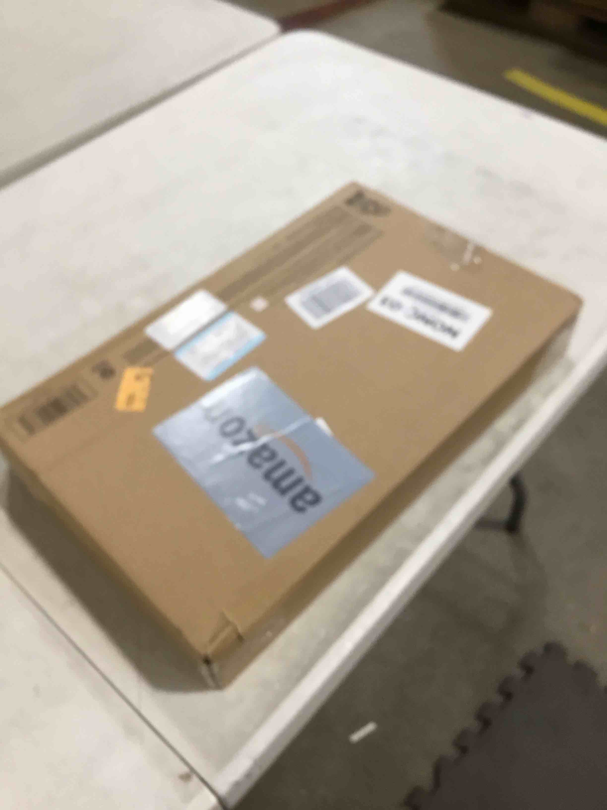 https://s3.amazonaws.com/lotting-images-prod/bidfta/PPE0388785_1734018830337.jpeg