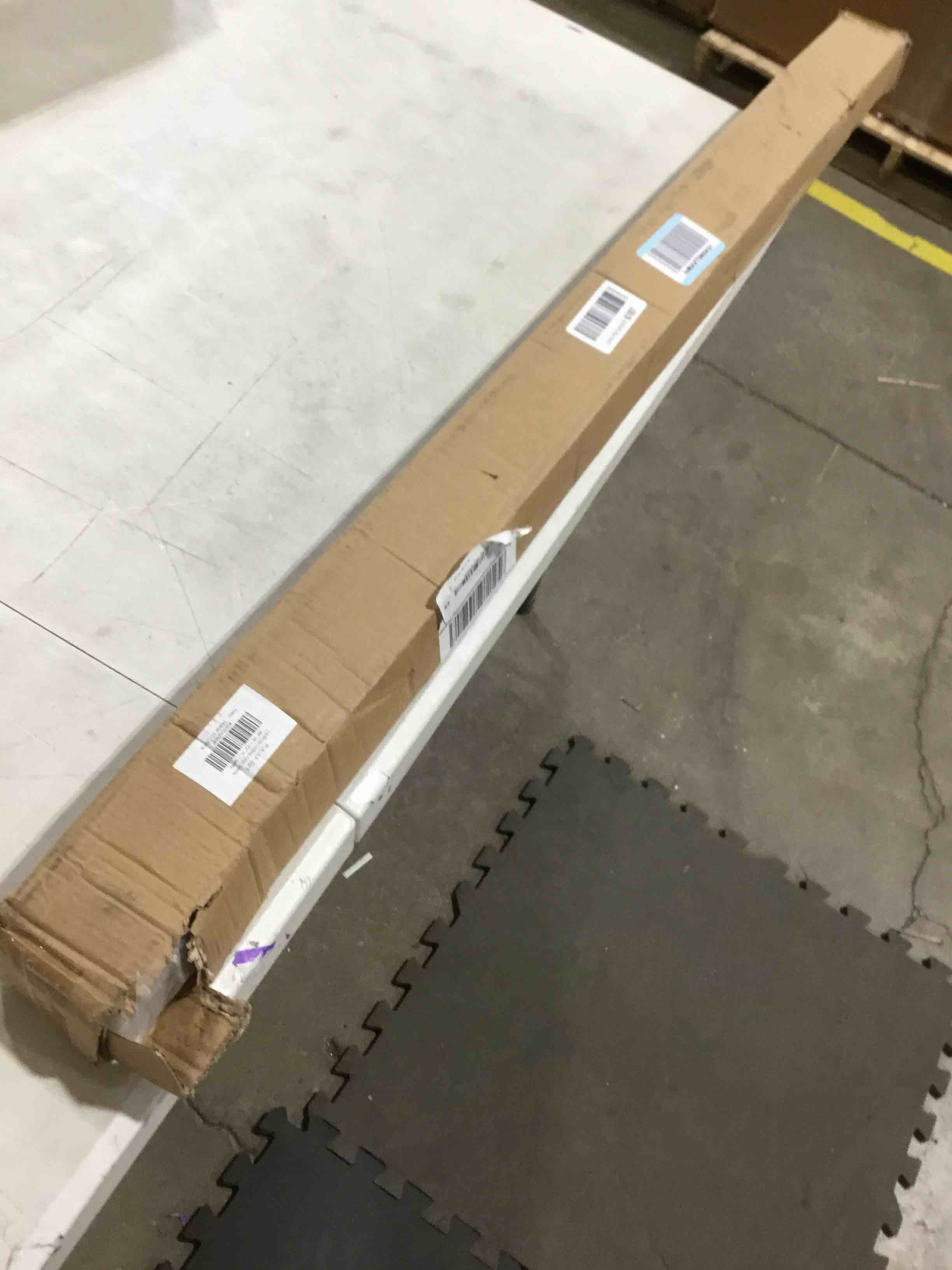 https://s3.amazonaws.com/lotting-images-prod/bidfta/PPE0388787_1734018721717.jpeg