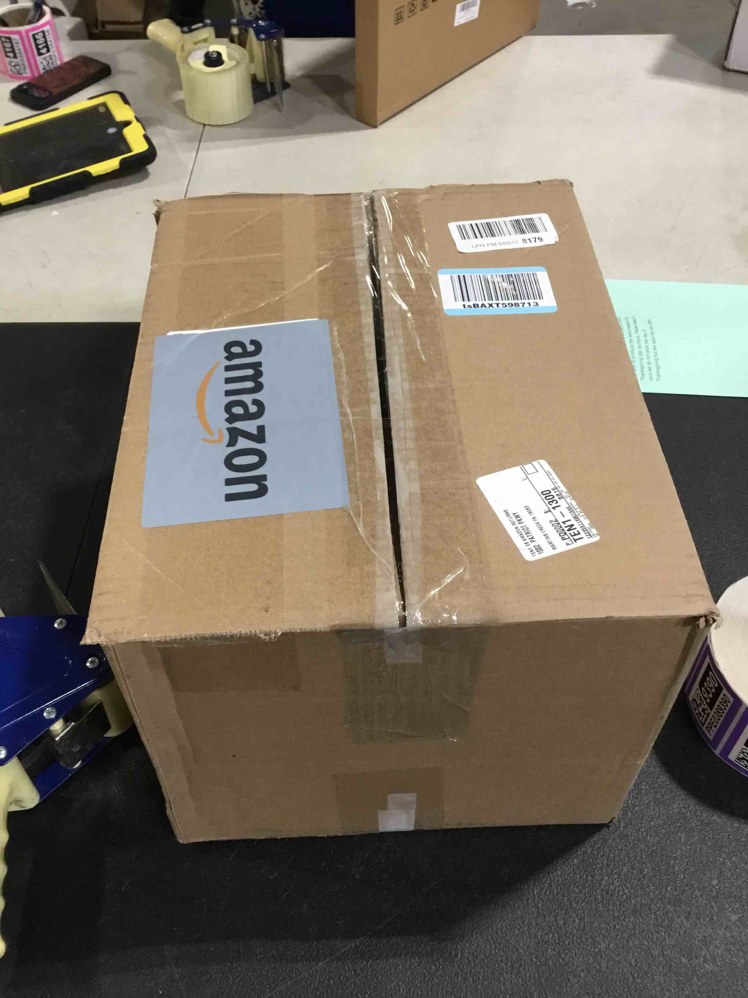 https://s3.amazonaws.com/lotting-images-prod/bidfta/PPE0389396_1731089519920.jpeg