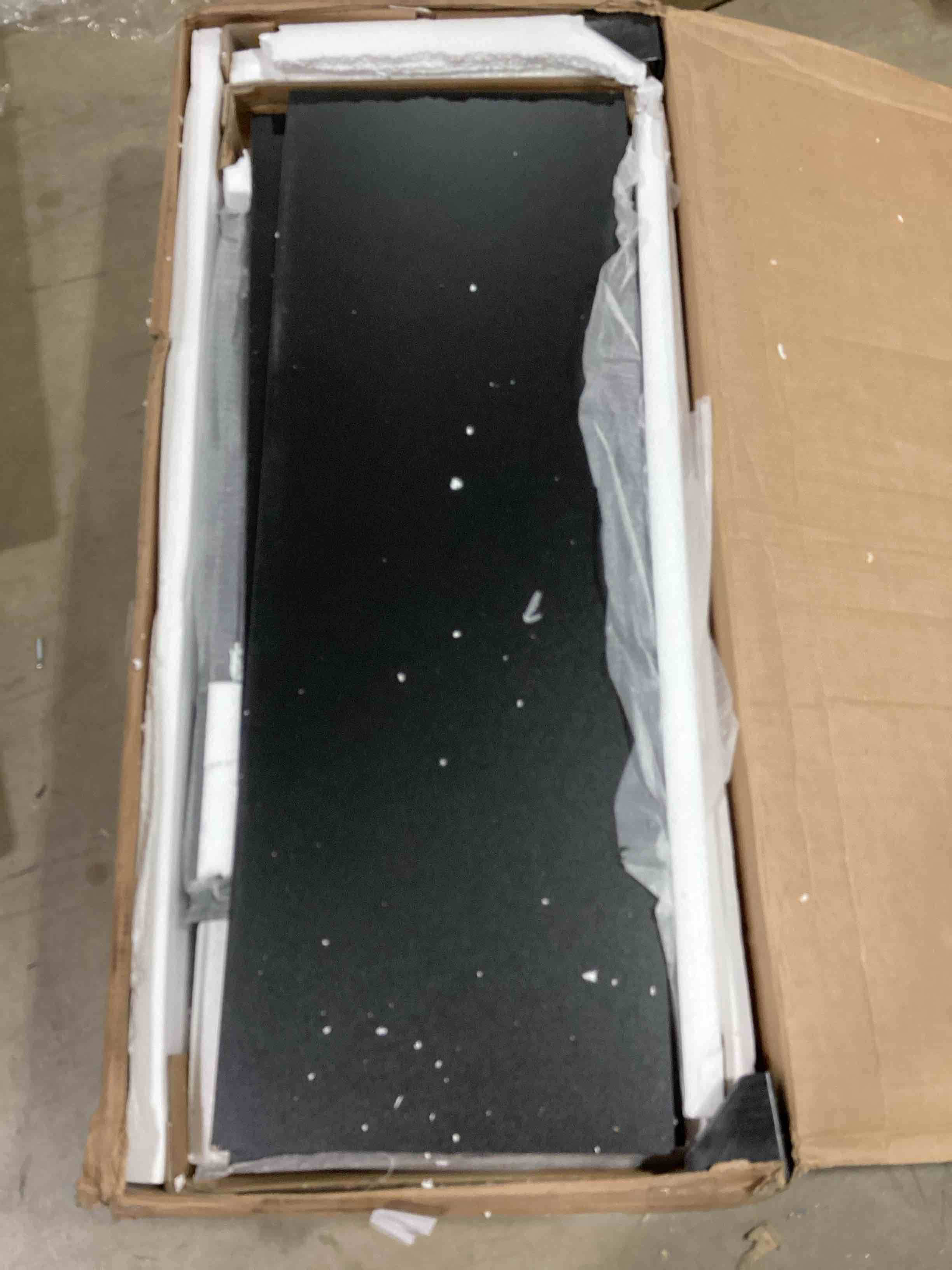 https://s3.amazonaws.com/lotting-images-prod/bidfta/PPE0390130_1738248715710.jpeg