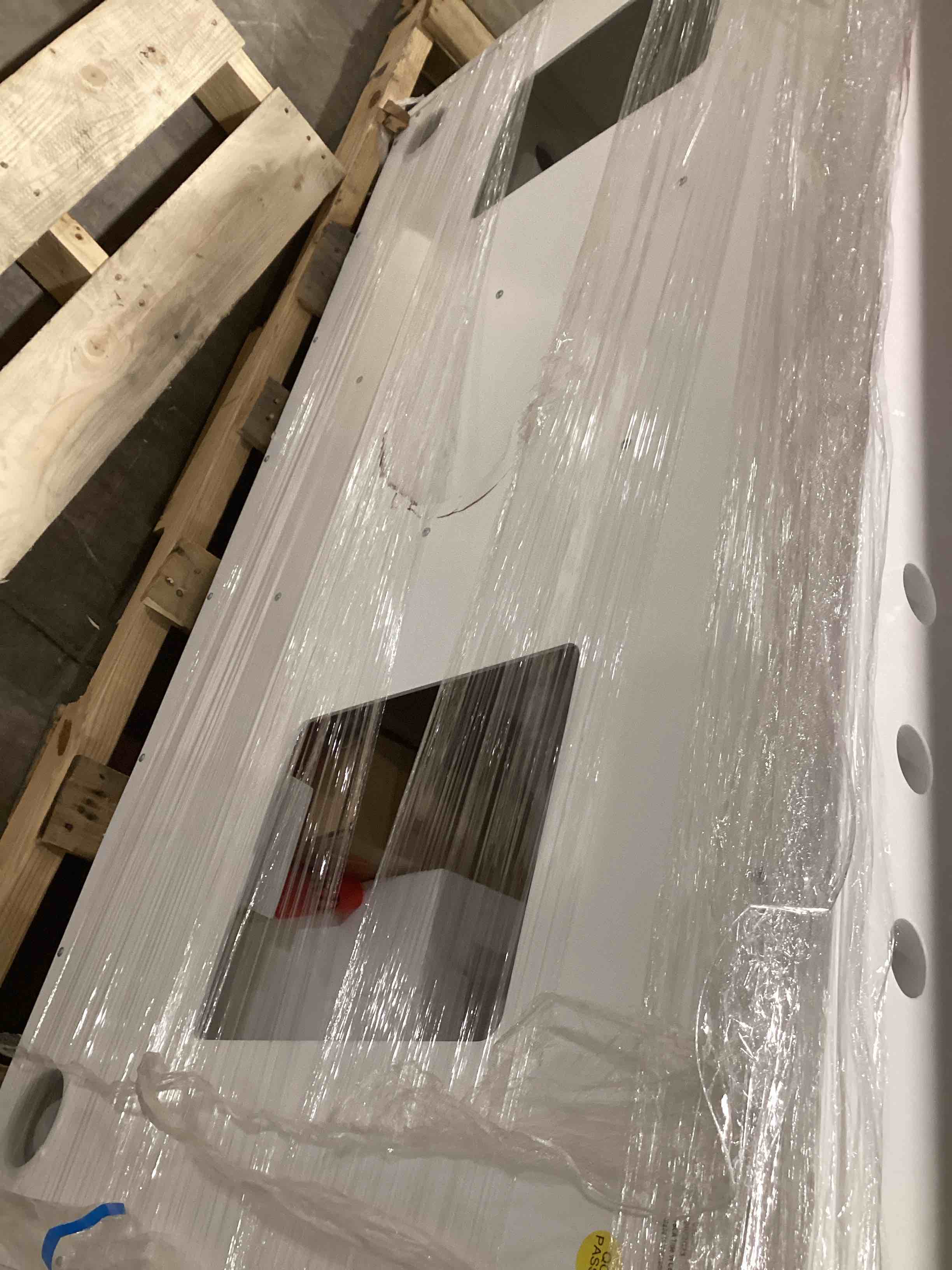 https://s3.amazonaws.com/lotting-images-prod/bidfta/PPE0390587_1736189392896.jpeg