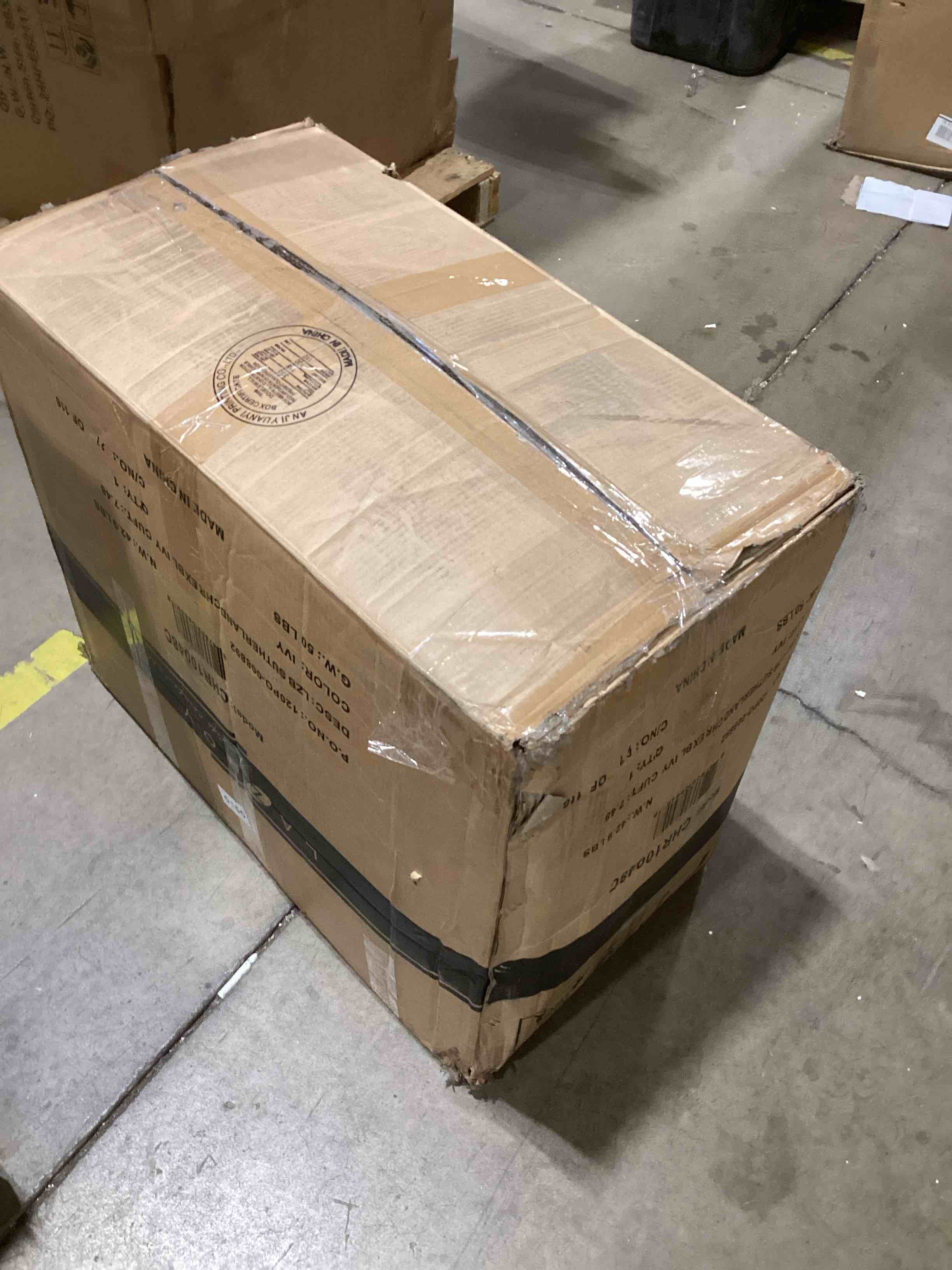 https://s3.amazonaws.com/lotting-images-prod/bidfta/PPE0392149_1738337626842.jpeg