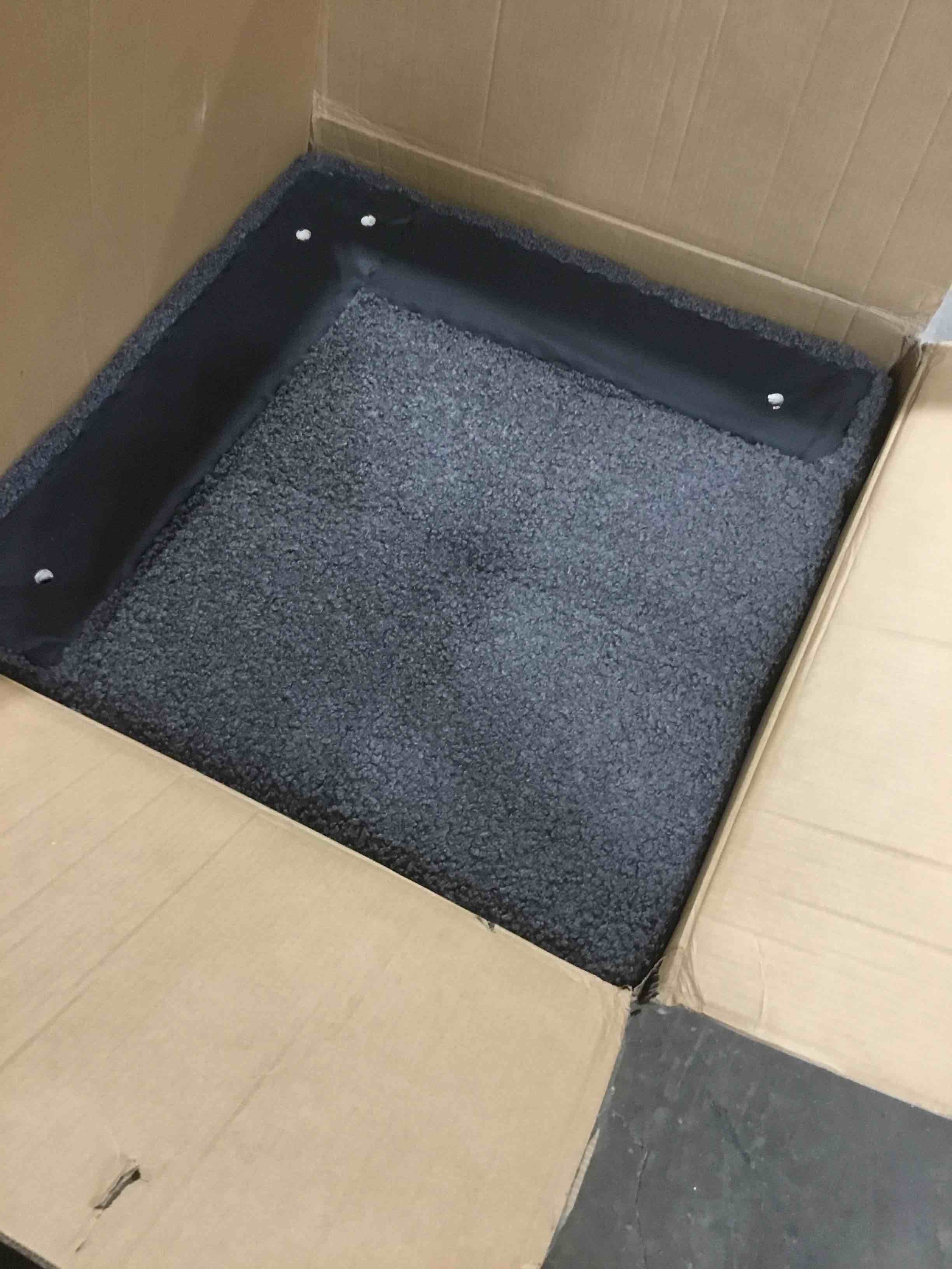 https://s3.amazonaws.com/lotting-images-prod/bidfta/PPE0392885_1736269134126.jpeg