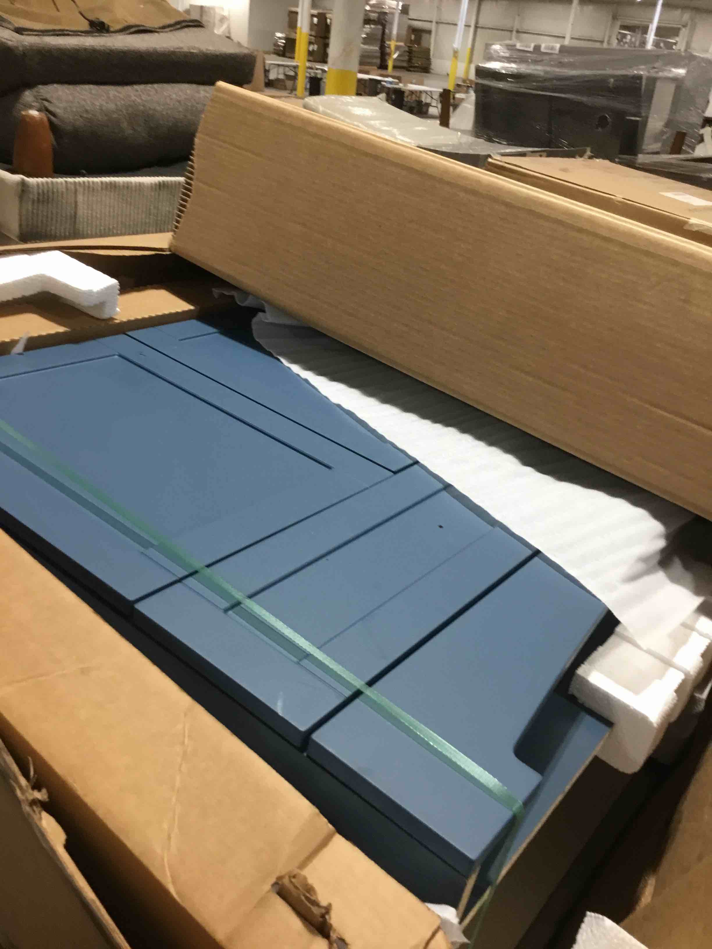 https://s3.amazonaws.com/lotting-images-prod/bidfta/PPE0395454_1730140323820.jpeg