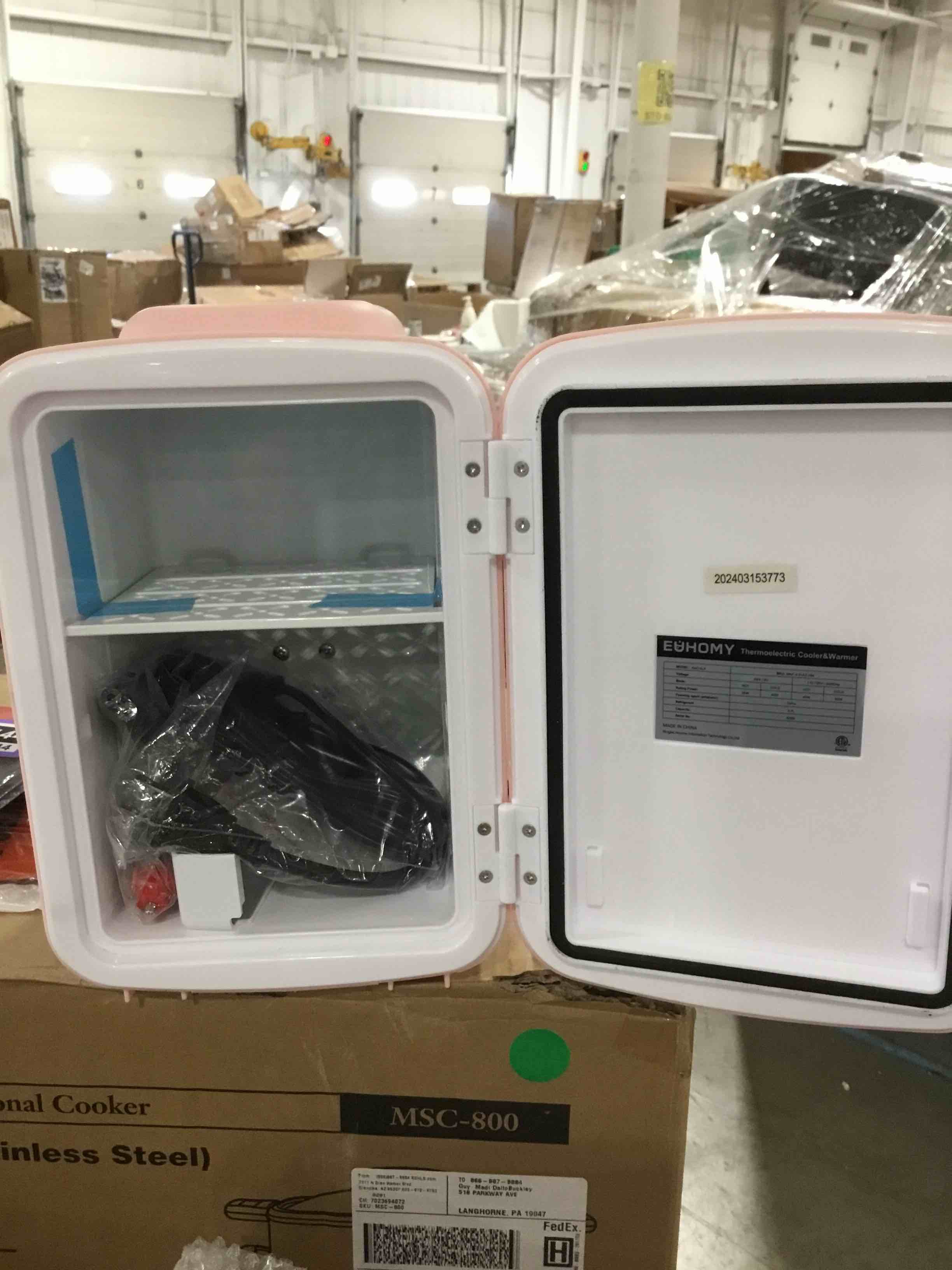 https://s3.amazonaws.com/lotting-images-prod/bidfta/PPE0396140_1738011760459.jpeg