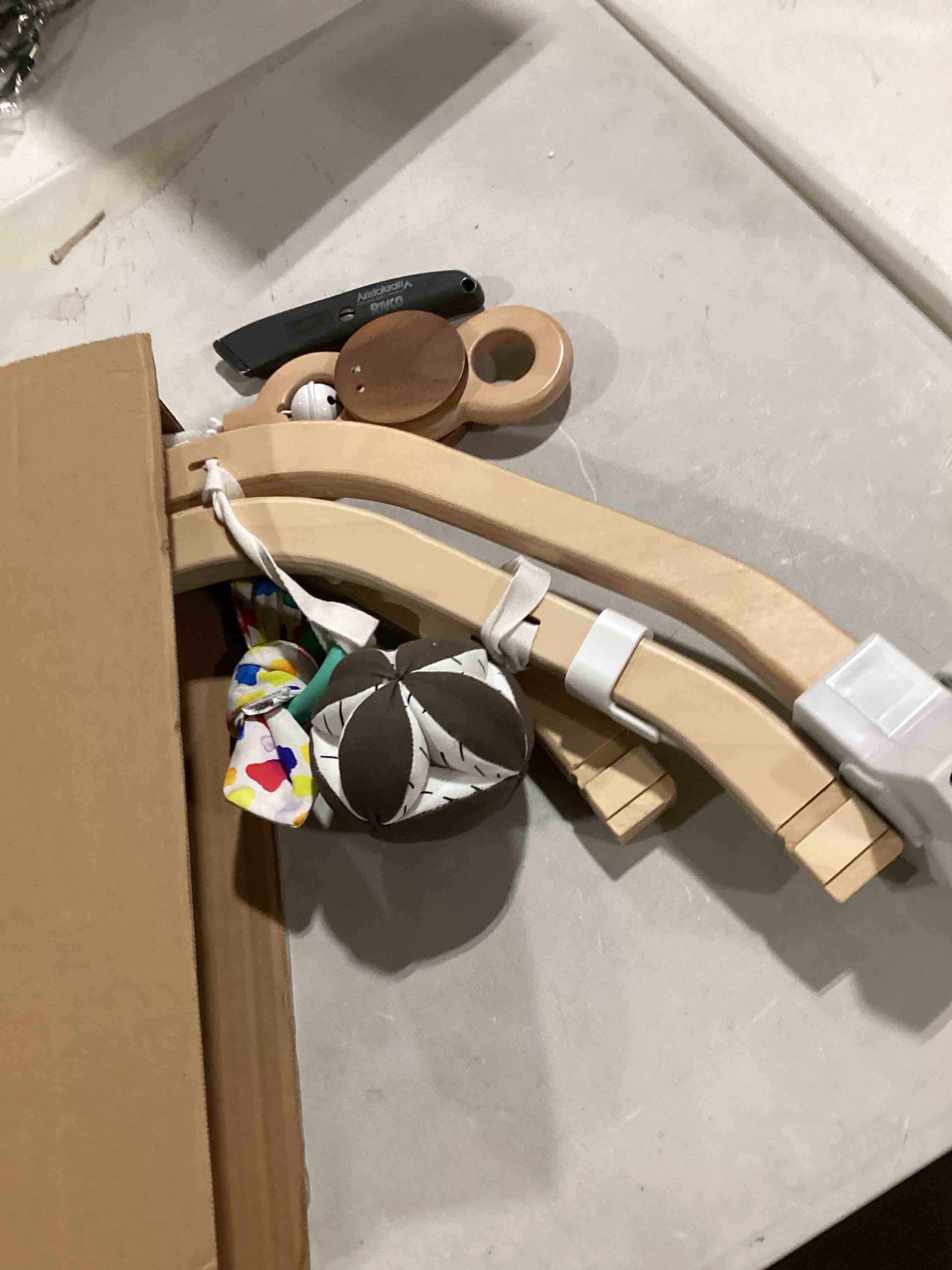 https://s3.amazonaws.com/lotting-images-prod/bidfta/PPE0399229_1731327401667.jpeg