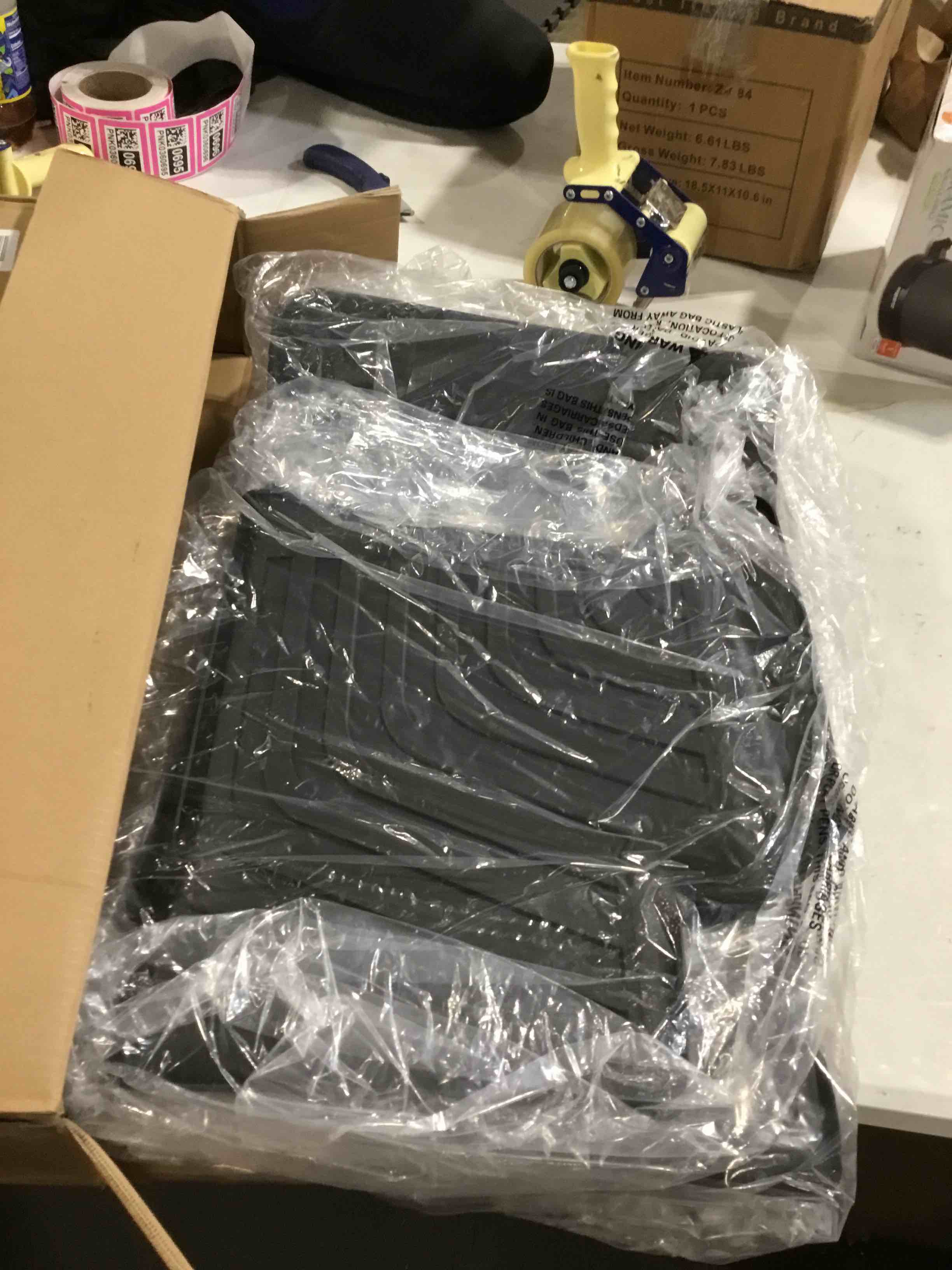 https://s3.amazonaws.com/lotting-images-prod/bidfta/PPE0399237_1731097235386.jpeg