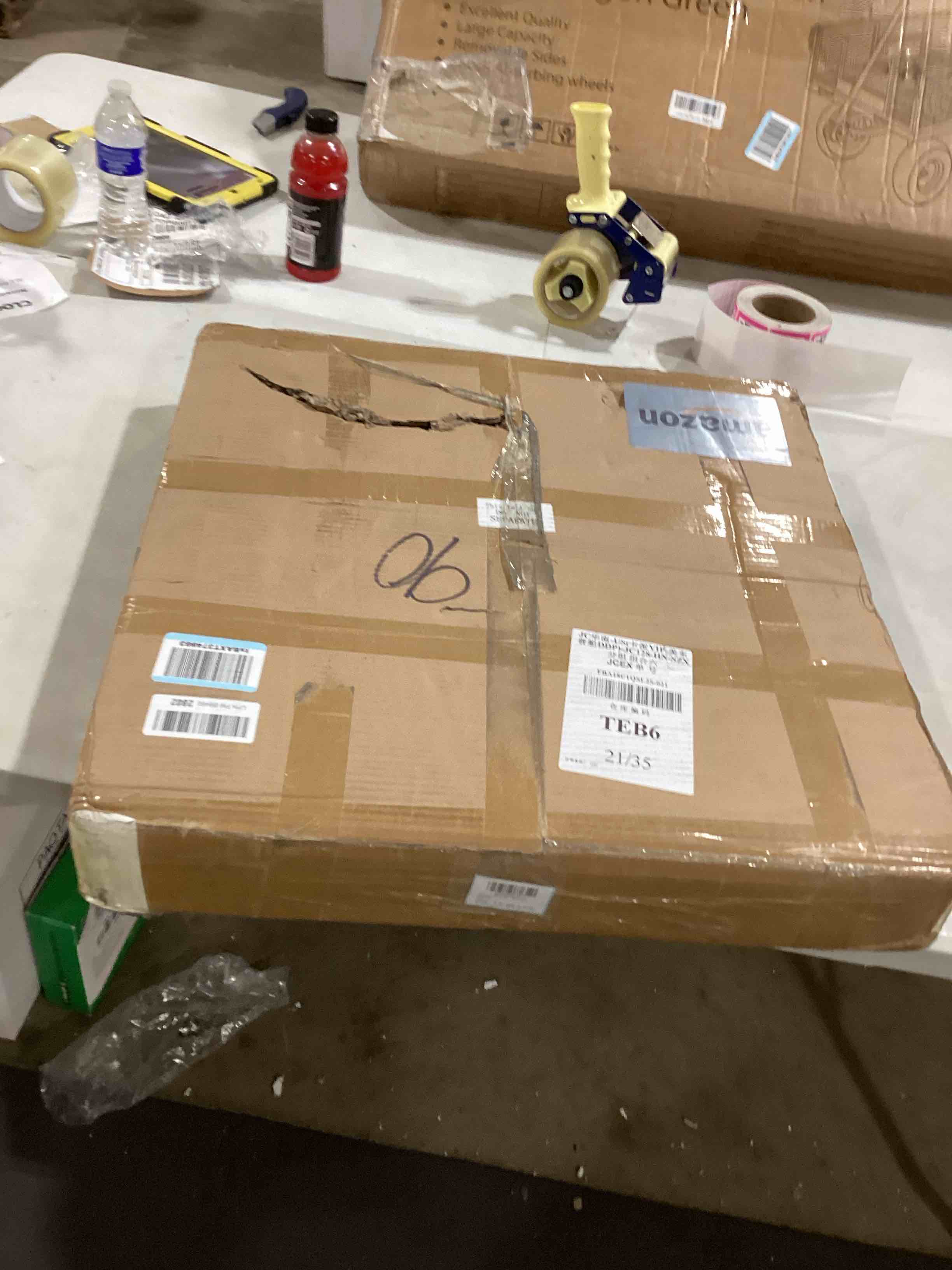 https://s3.amazonaws.com/lotting-images-prod/bidfta/PPE0399343_1731003608498.jpeg