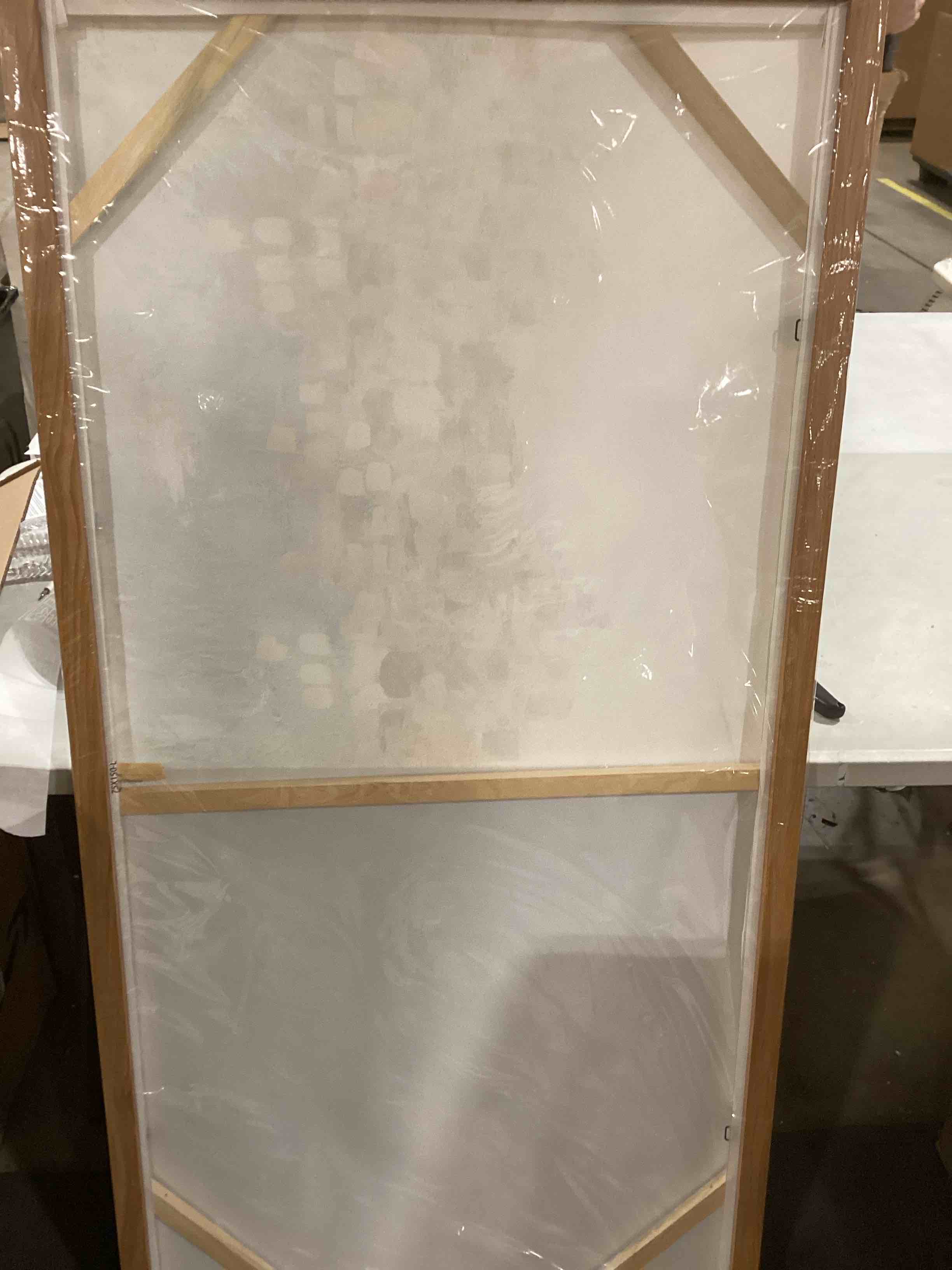 https://s3.amazonaws.com/lotting-images-prod/bidfta/PPE0399366_1730486402526.jpeg