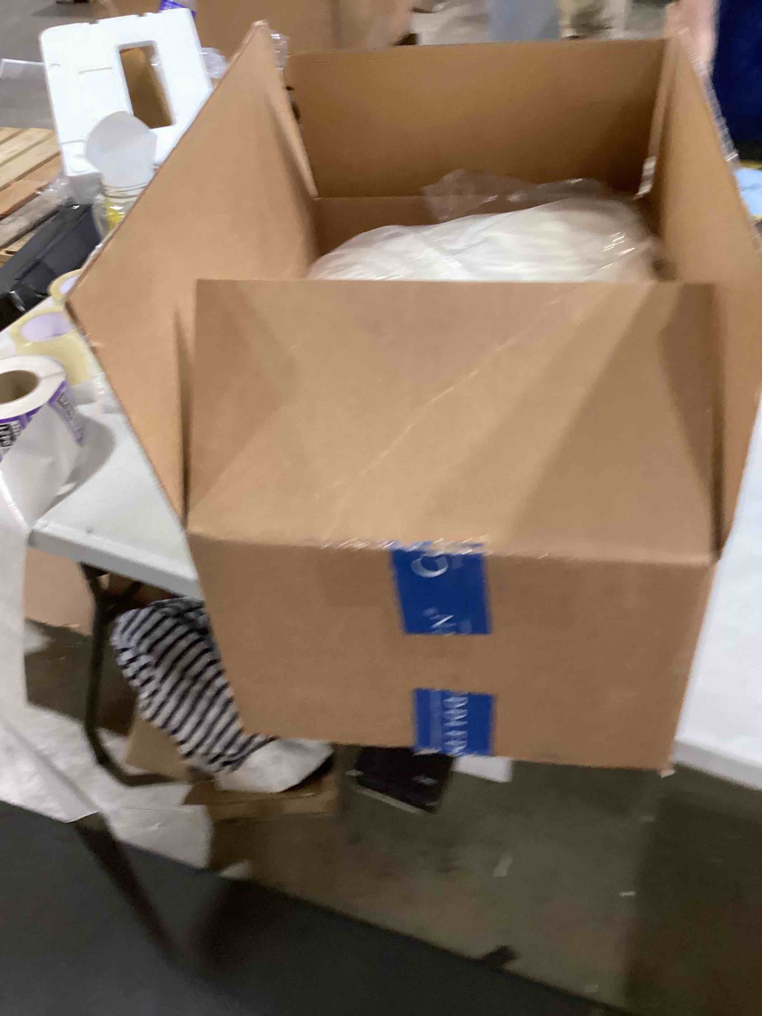 https://s3.amazonaws.com/lotting-images-prod/bidfta/PPE0399428_1730306388800.jpeg