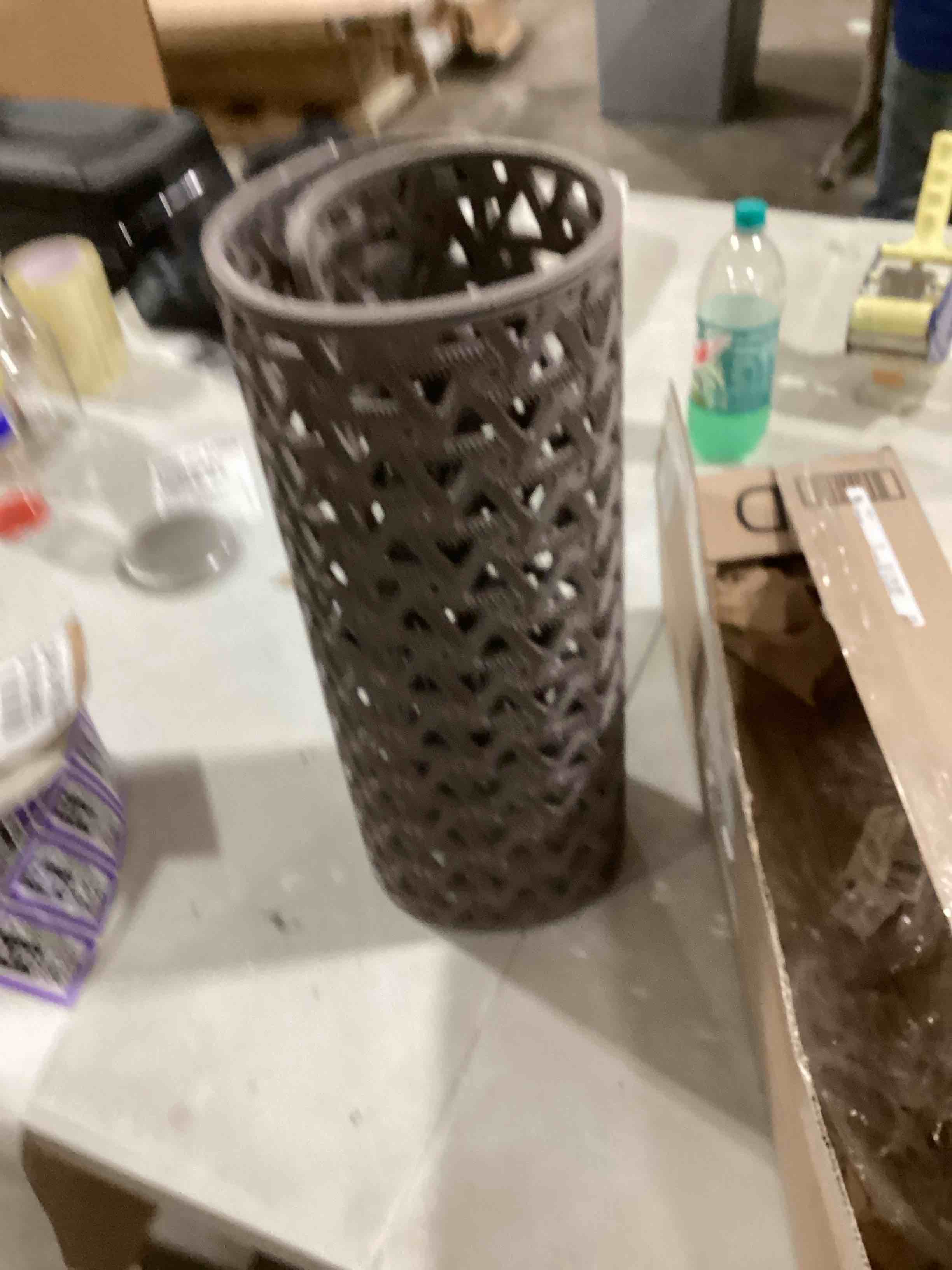 https://s3.amazonaws.com/lotting-images-prod/bidfta/PPE0399474_1730290806482.jpeg