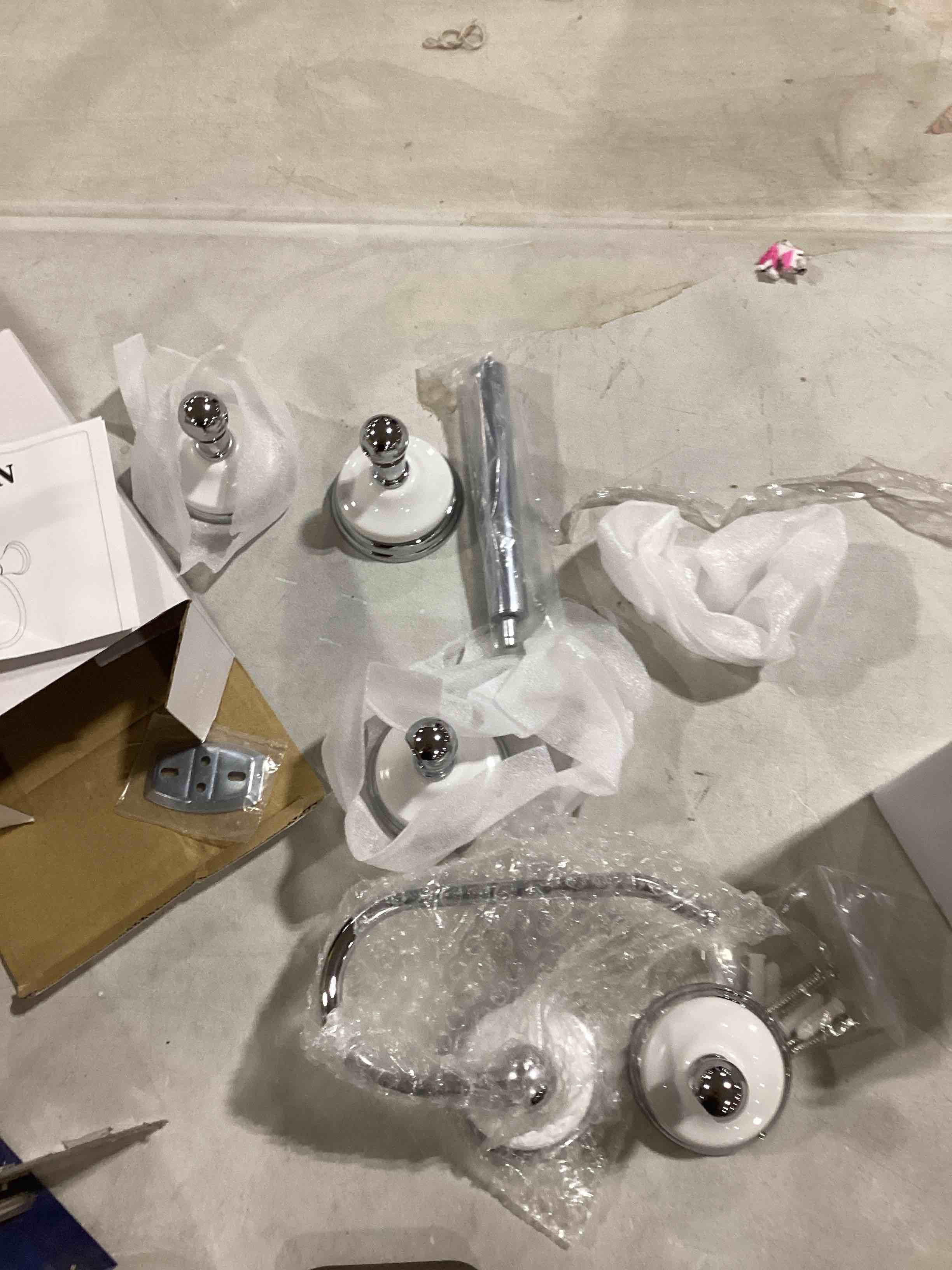 https://s3.amazonaws.com/lotting-images-prod/bidfta/PPE0399488_1730287464306.jpeg