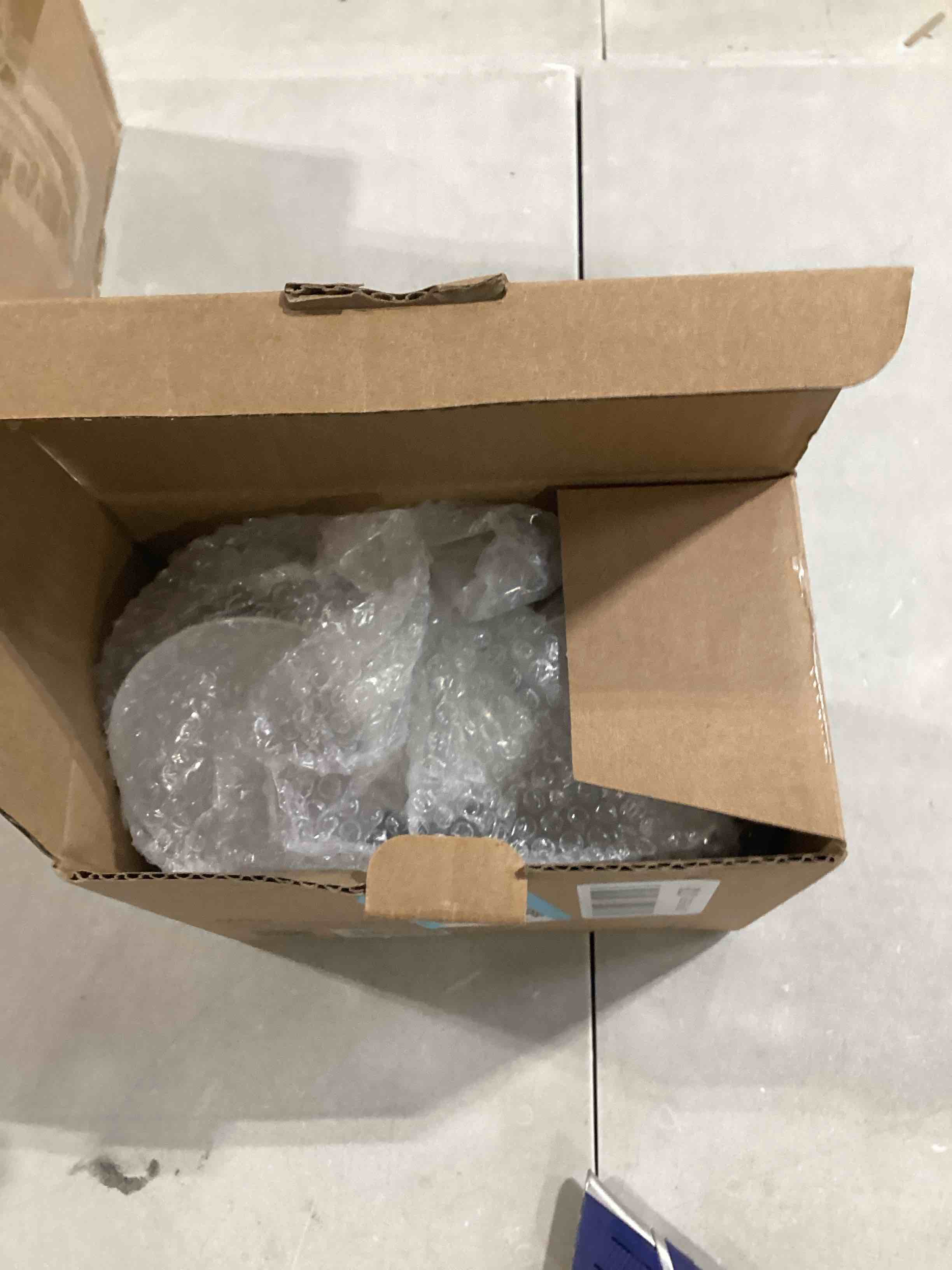 https://s3.amazonaws.com/lotting-images-prod/bidfta/PPE0399537_1730210326878.jpeg