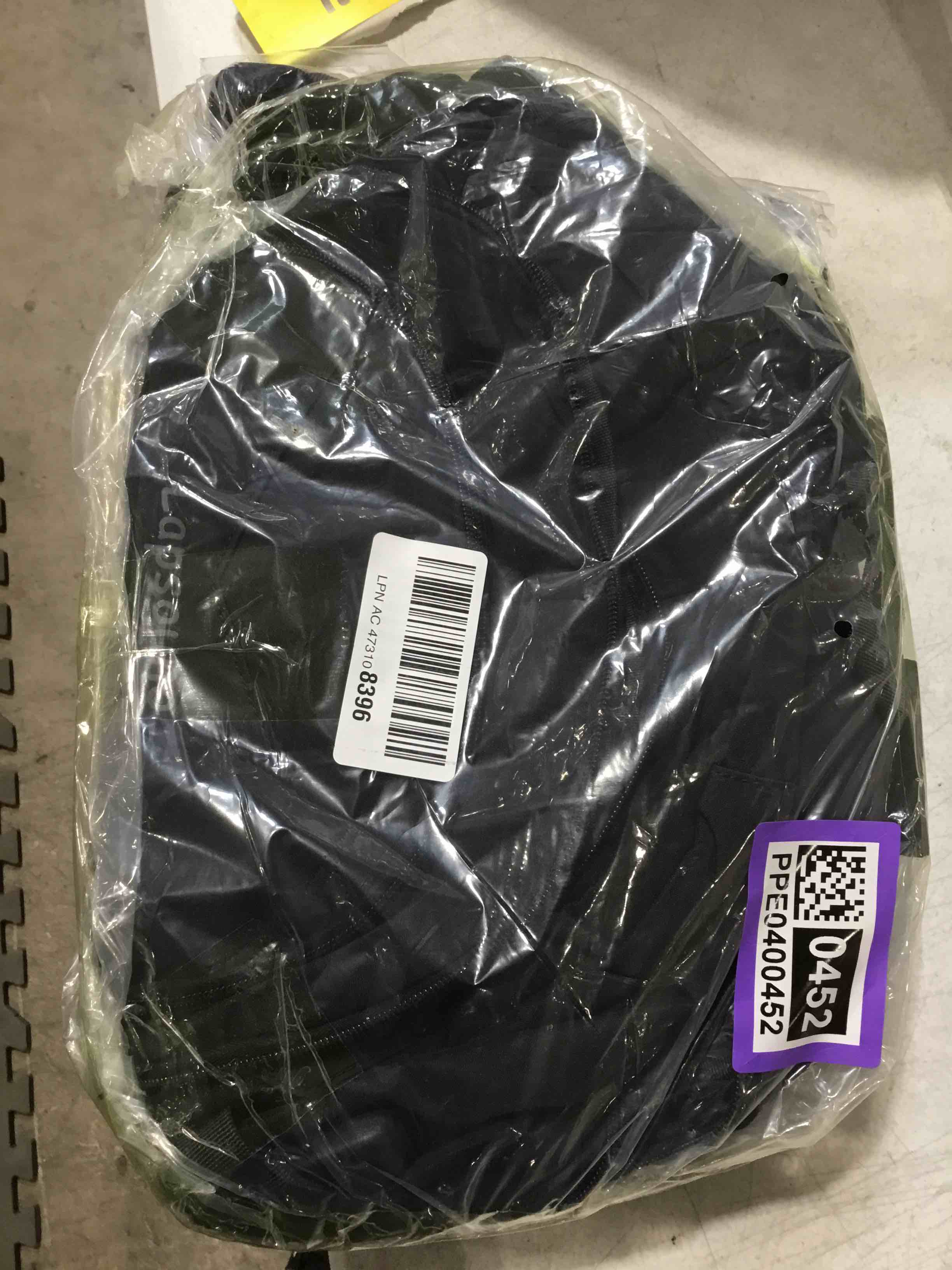 https://s3.amazonaws.com/lotting-images-prod/bidfta/PPE0400452_1733414916329.jpeg