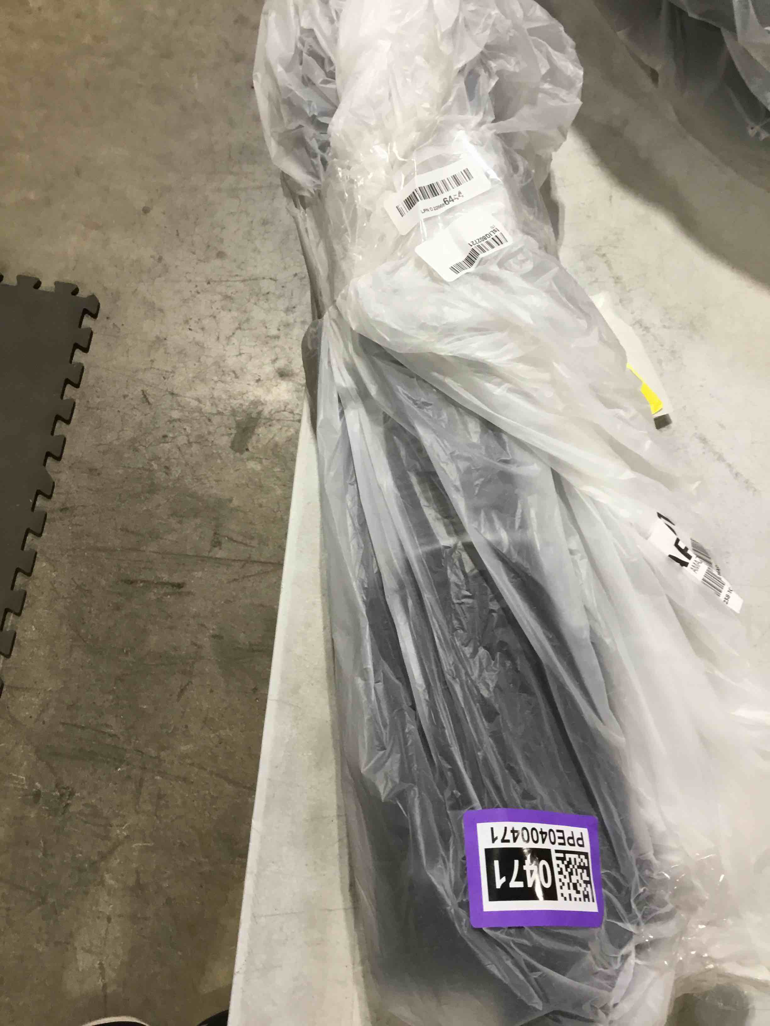 https://s3.amazonaws.com/lotting-images-prod/bidfta/PPE0400471_1733413417162.jpeg