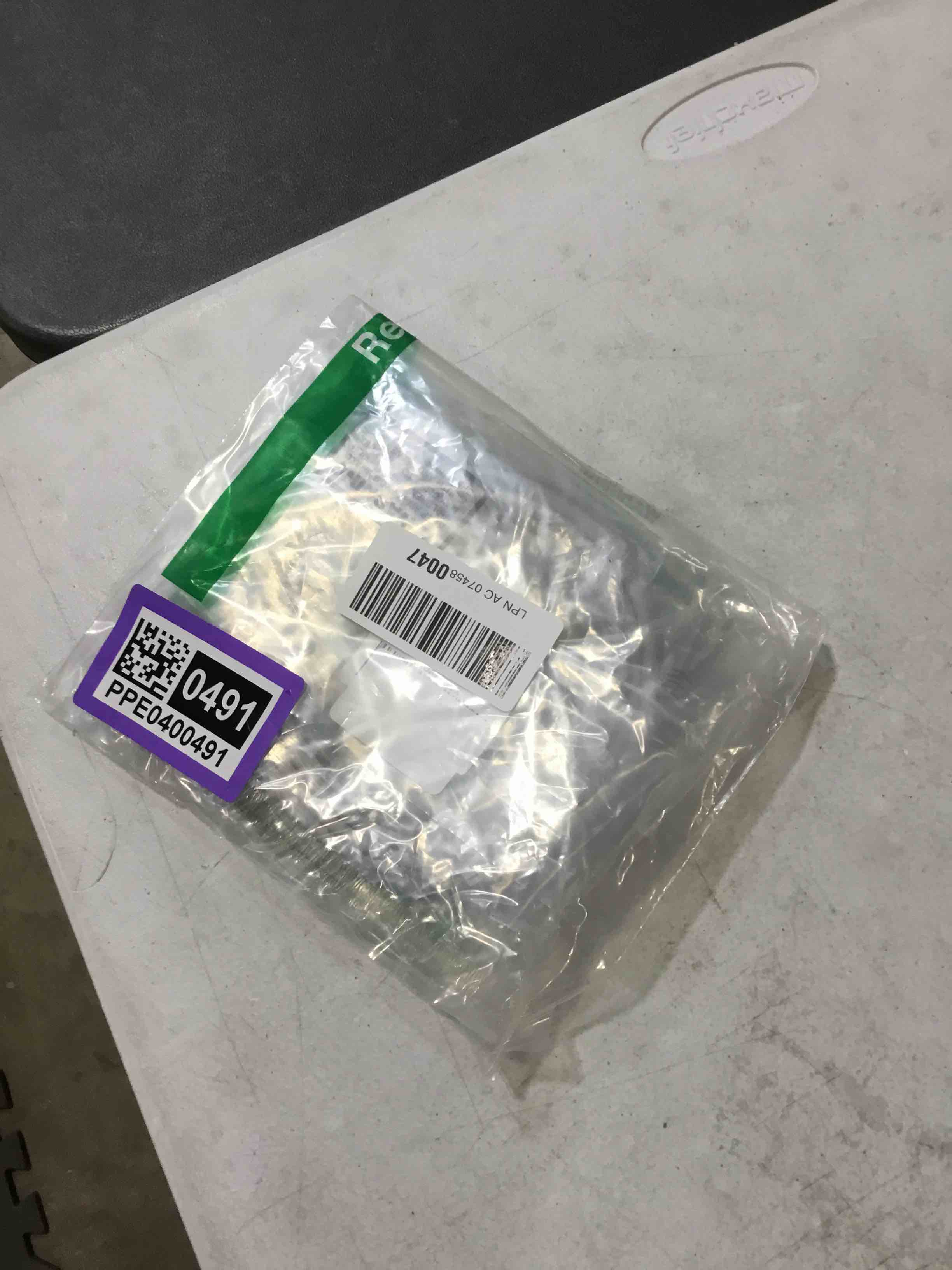 https://s3.amazonaws.com/lotting-images-prod/bidfta/PPE0400491_1733411060363.jpeg