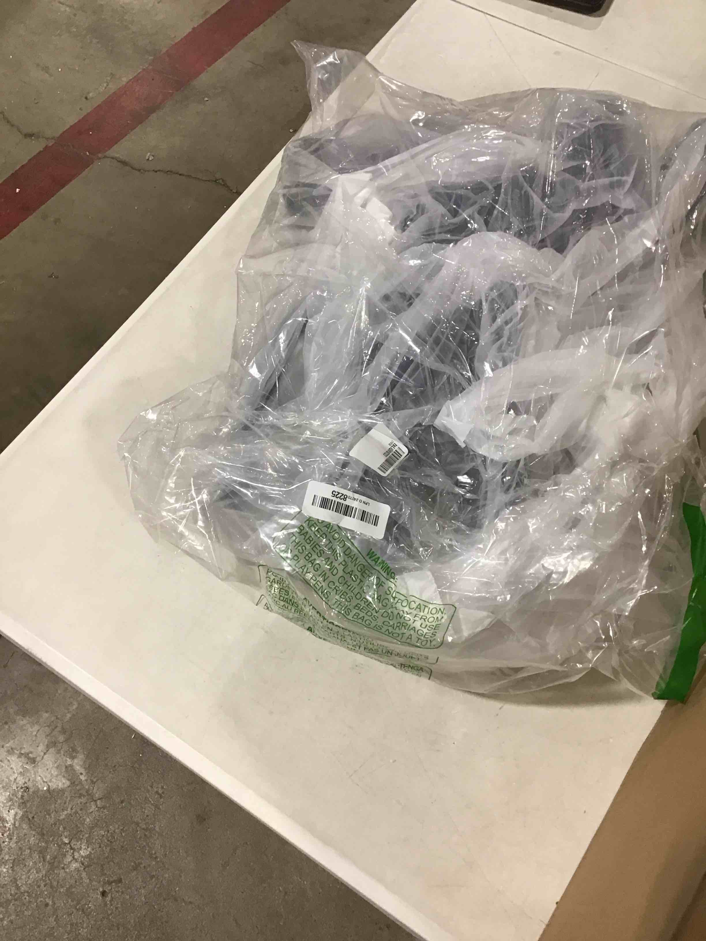 https://s3.amazonaws.com/lotting-images-prod/bidfta/PPE0400703_1733324337943.jpeg