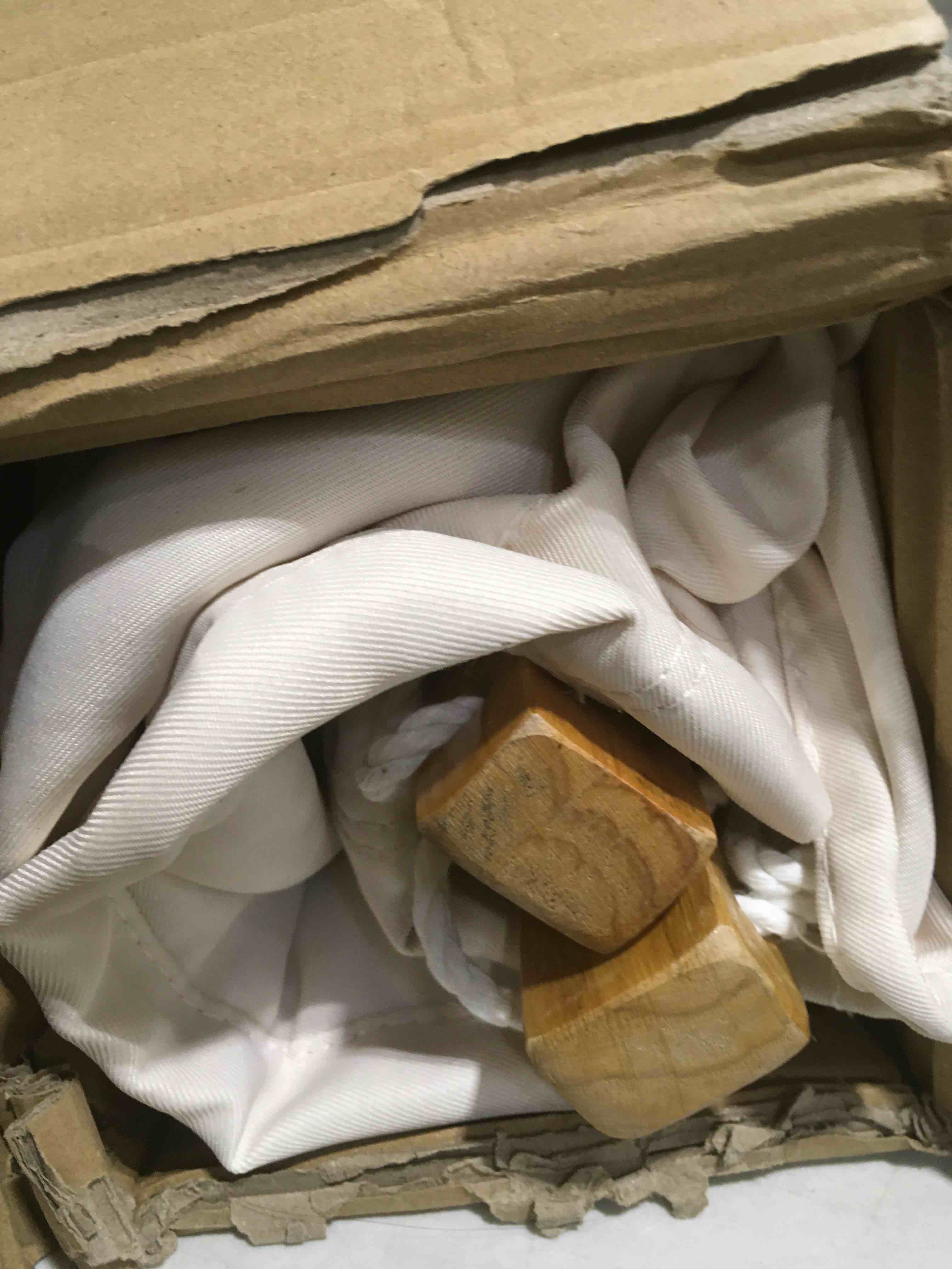 https://s3.amazonaws.com/lotting-images-prod/bidfta/PPE0400981_1731955125761.jpeg