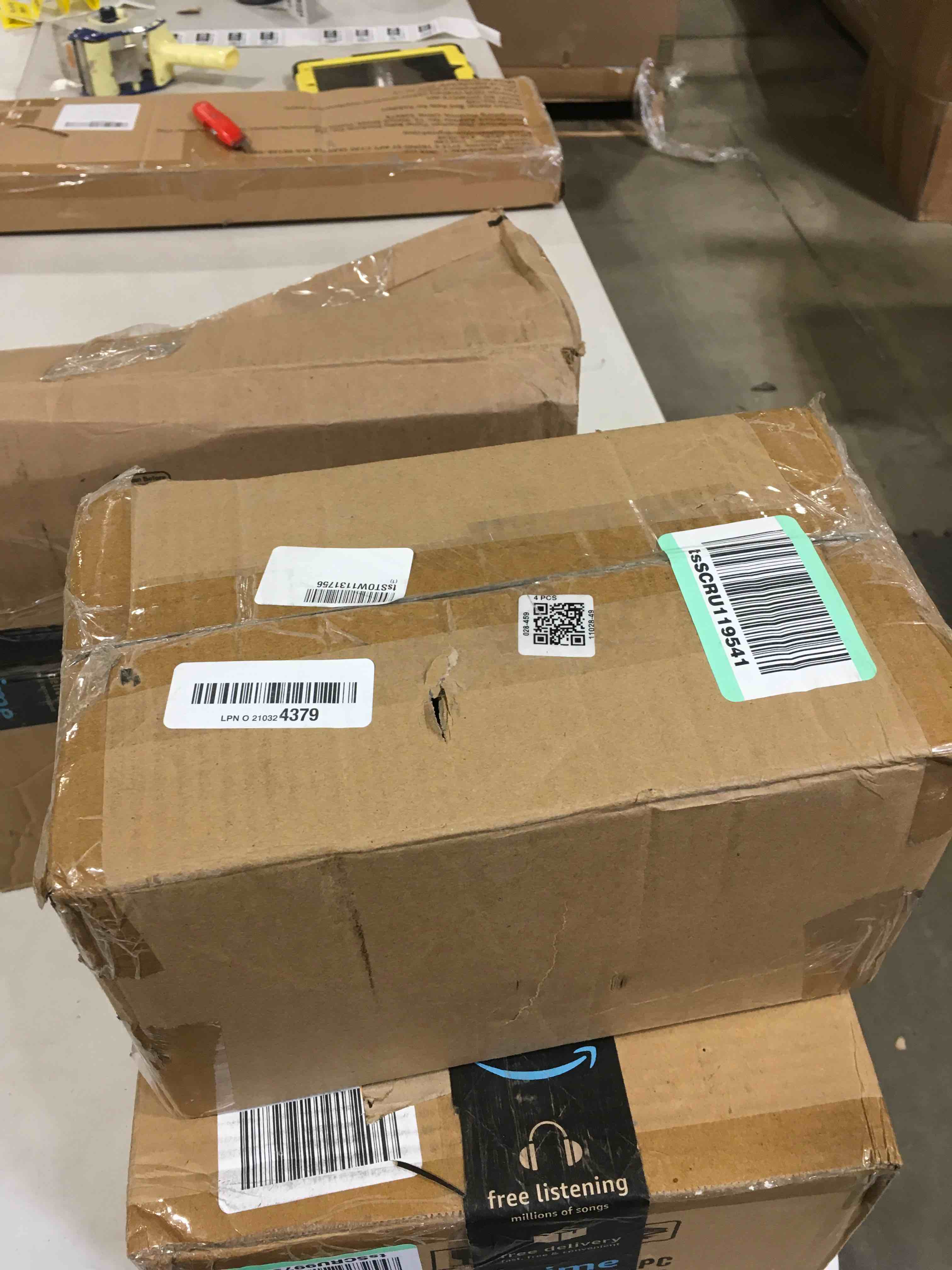 https://s3.amazonaws.com/lotting-images-prod/bidfta/PPE0401867_1729528638334.jpeg
