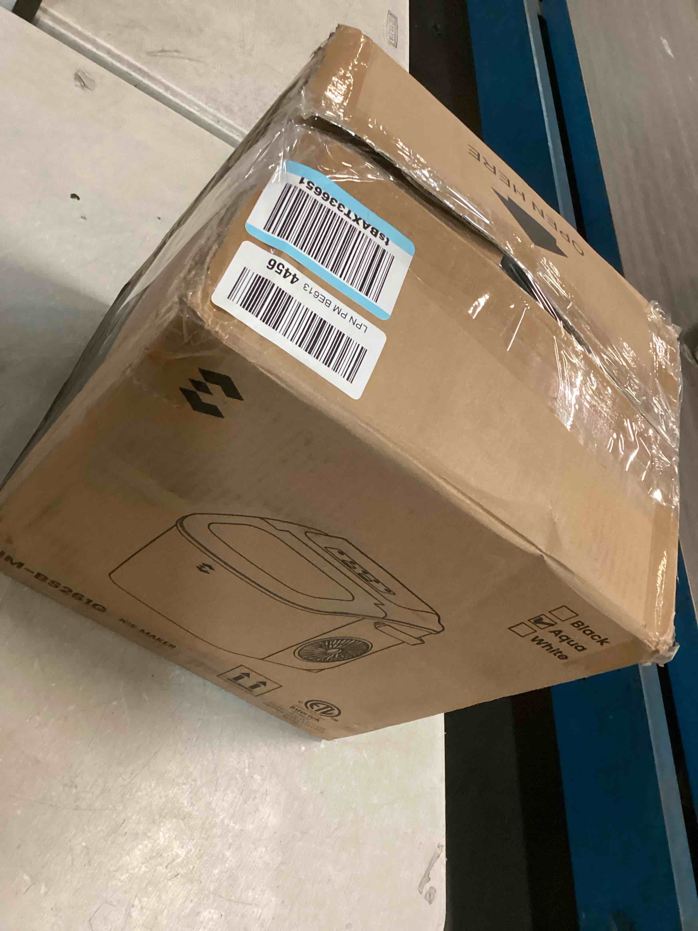 https://s3.amazonaws.com/lotting-images-prod/bidfta/PPE0402021_1729862706974.jpeg