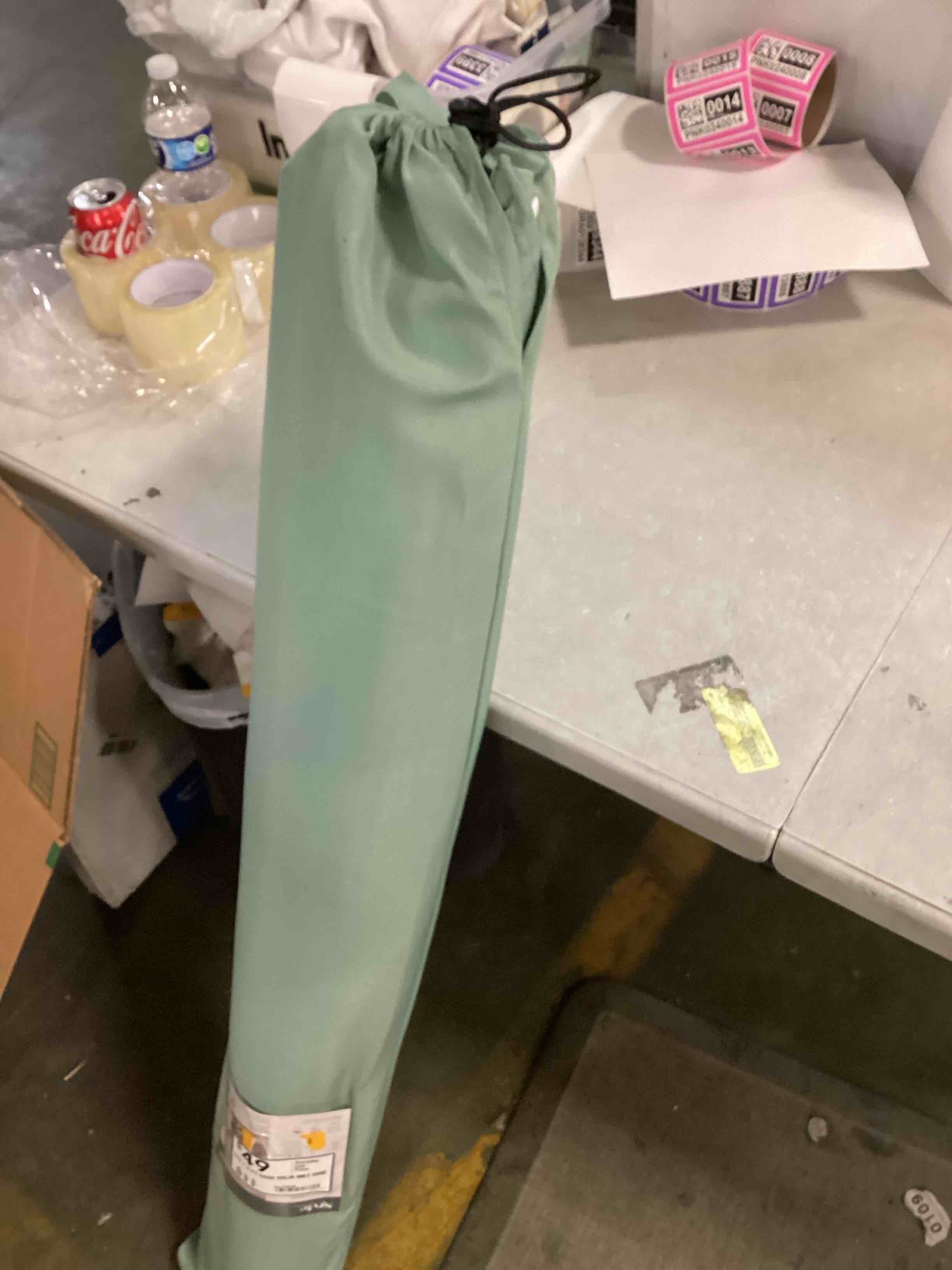 https://s3.amazonaws.com/lotting-images-prod/bidfta/PPE0403402_1729017774672.jpeg