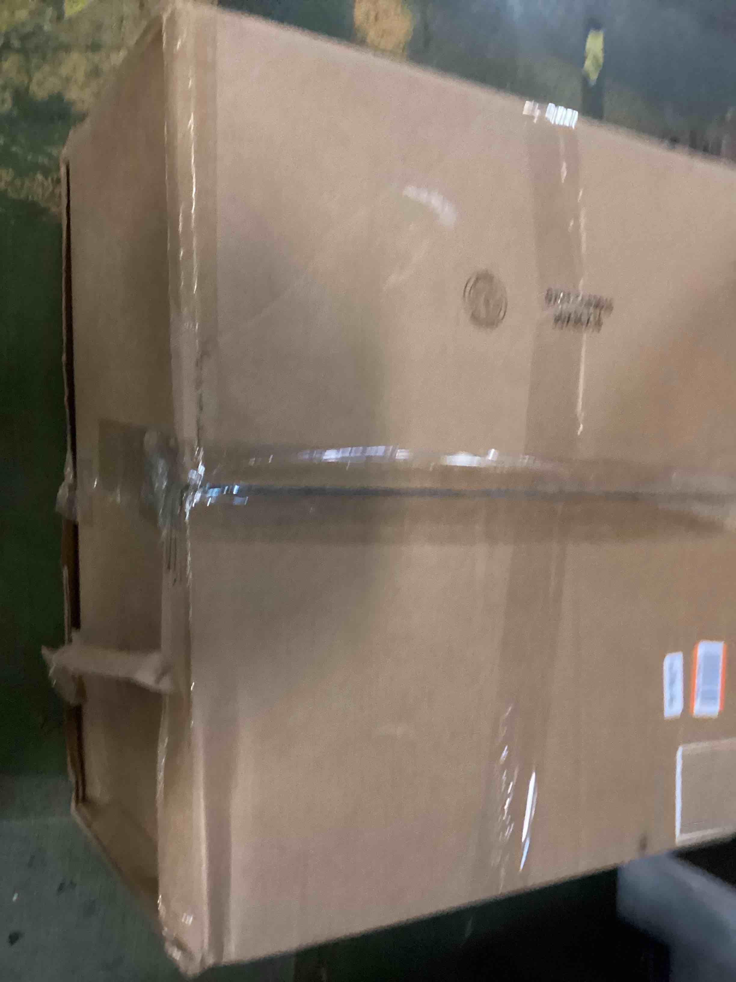 https://s3.amazonaws.com/lotting-images-prod/bidfta/PPE0403429_1729013460668.jpeg