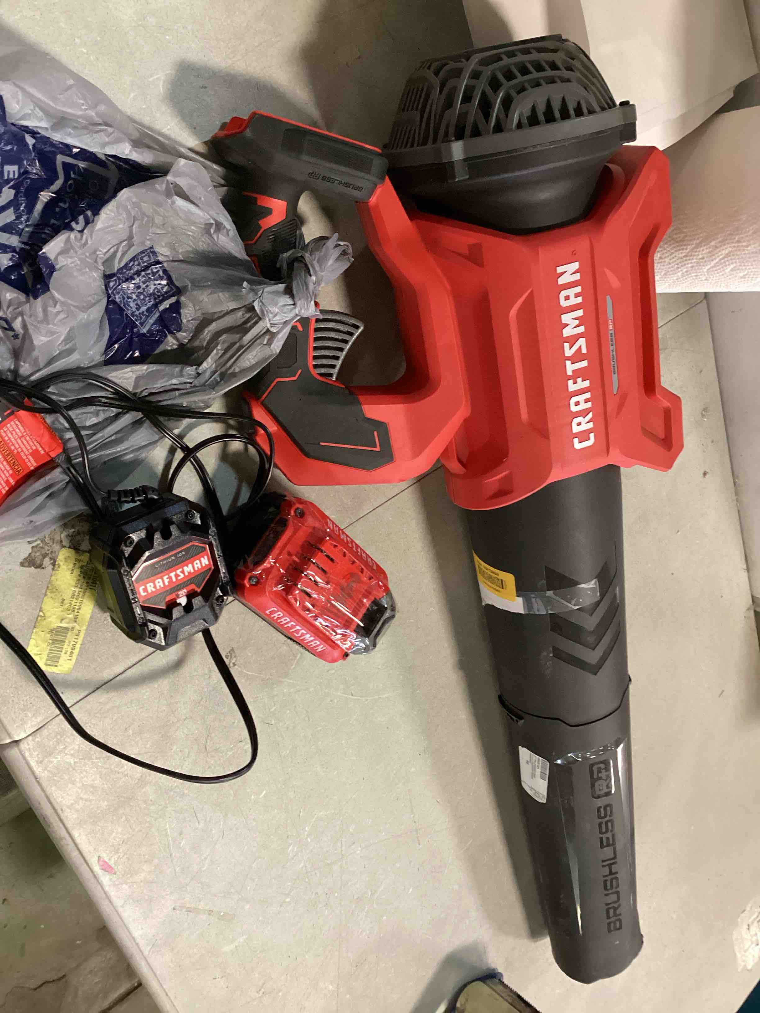 https://s3.amazonaws.com/lotting-images-prod/bidfta/PPE0403498_1729004091072.jpeg