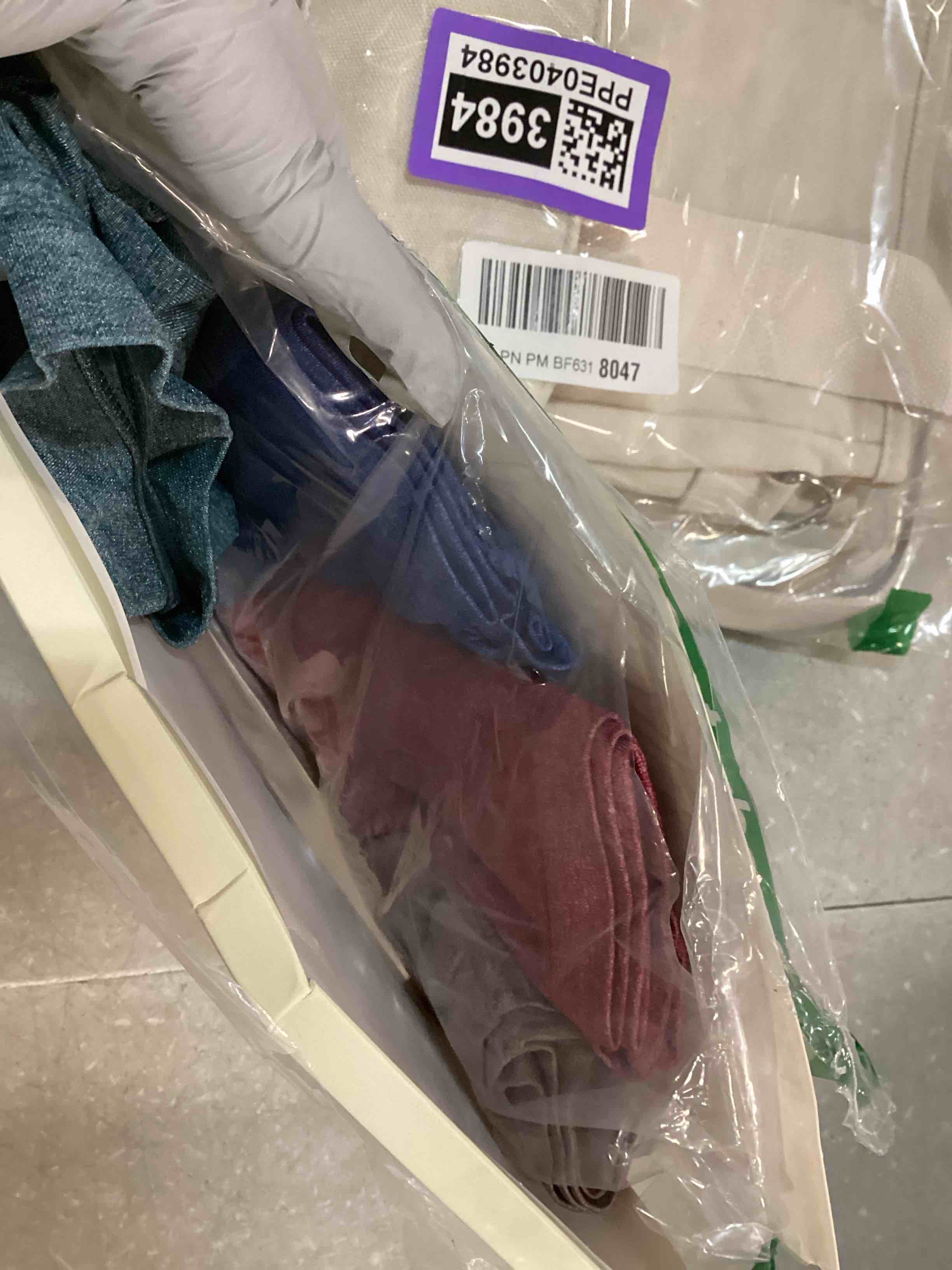 https://s3.amazonaws.com/lotting-images-prod/bidfta/PPE0403983_1728650013378.jpeg