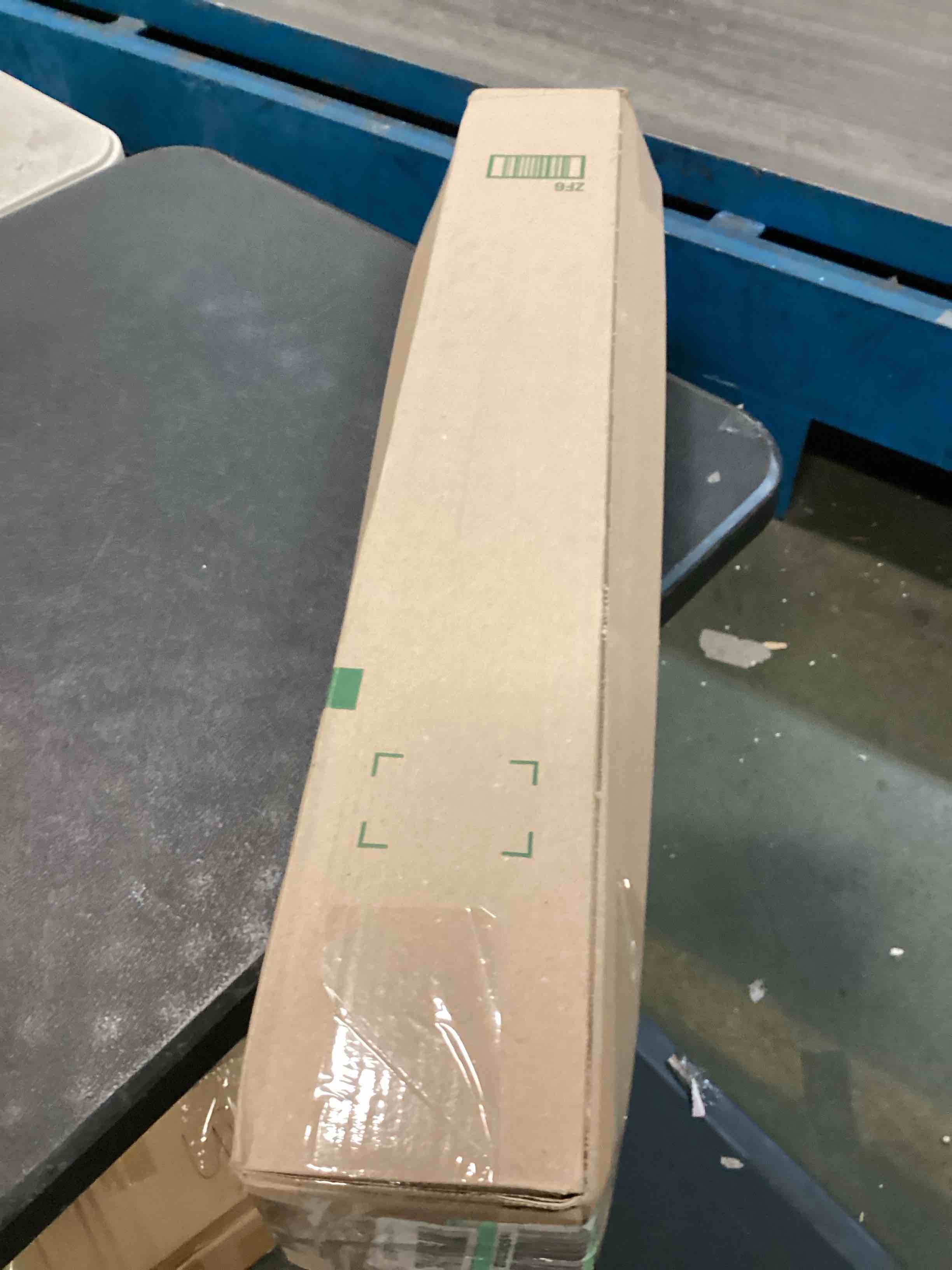 https://s3.amazonaws.com/lotting-images-prod/bidfta/PPE0404035_1729728893900.jpeg