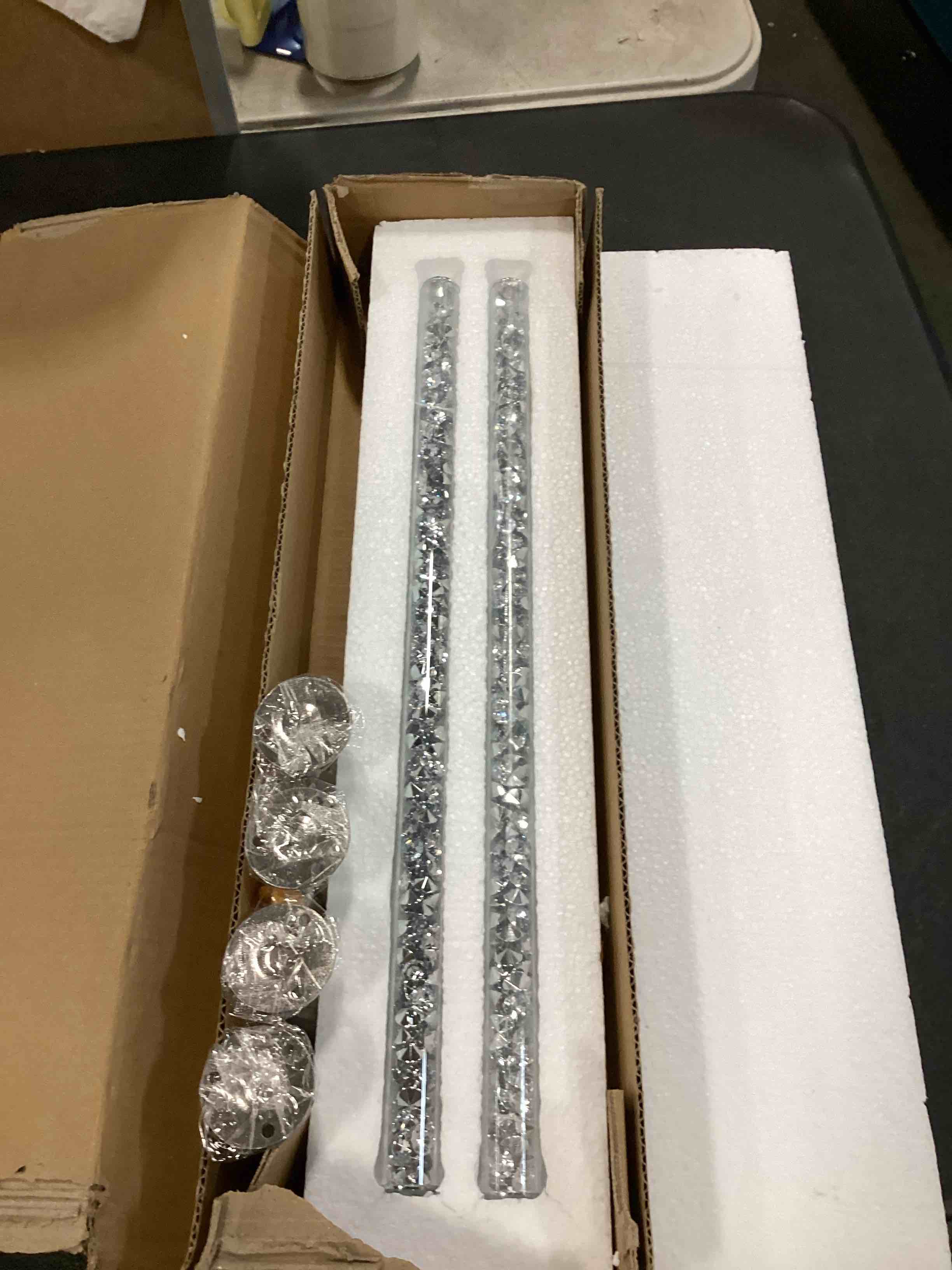 https://s3.amazonaws.com/lotting-images-prod/bidfta/PPE0404039_1729728323555.jpeg