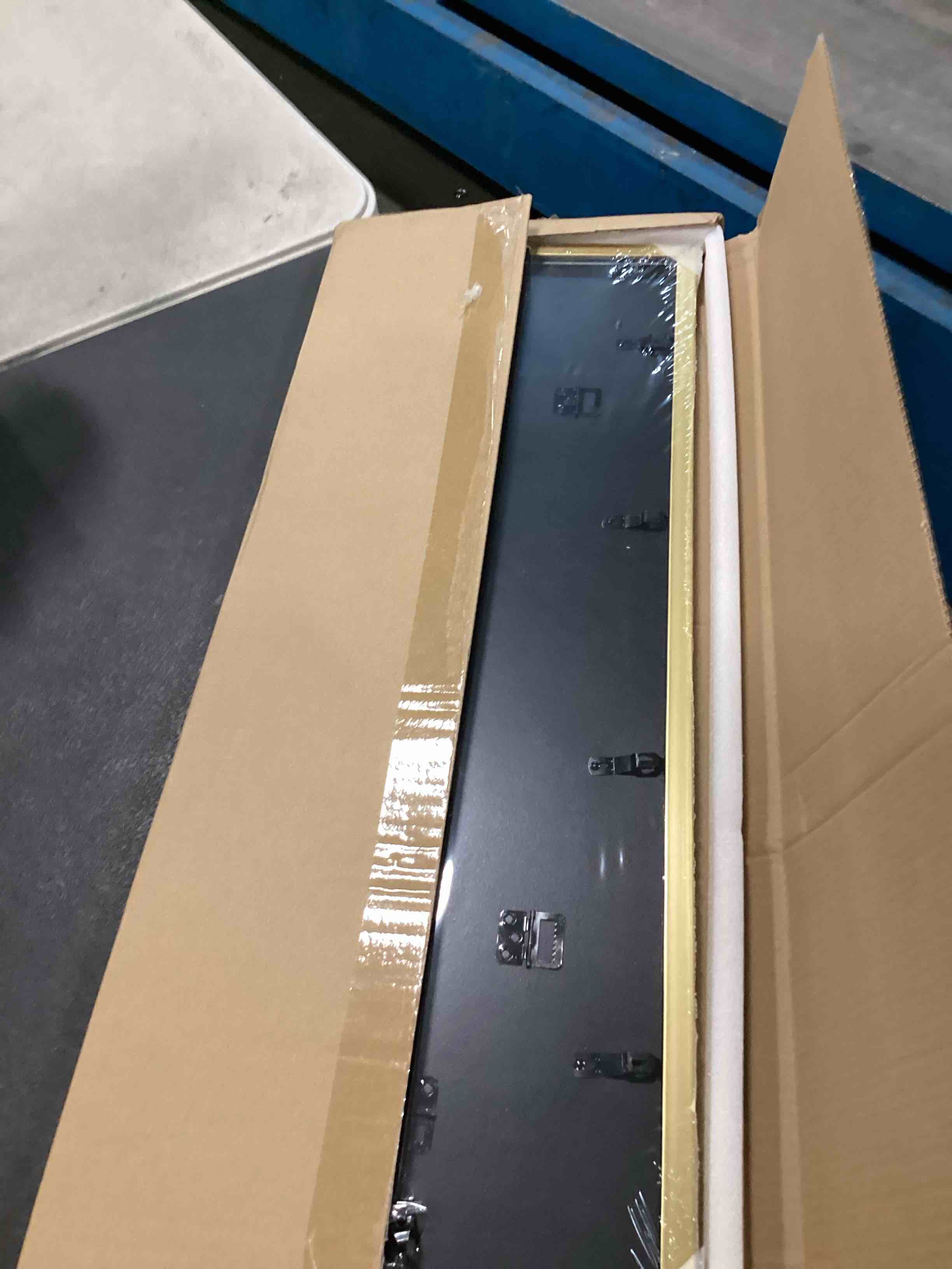https://s3.amazonaws.com/lotting-images-prod/bidfta/PPE0404076_1729723095226.jpeg