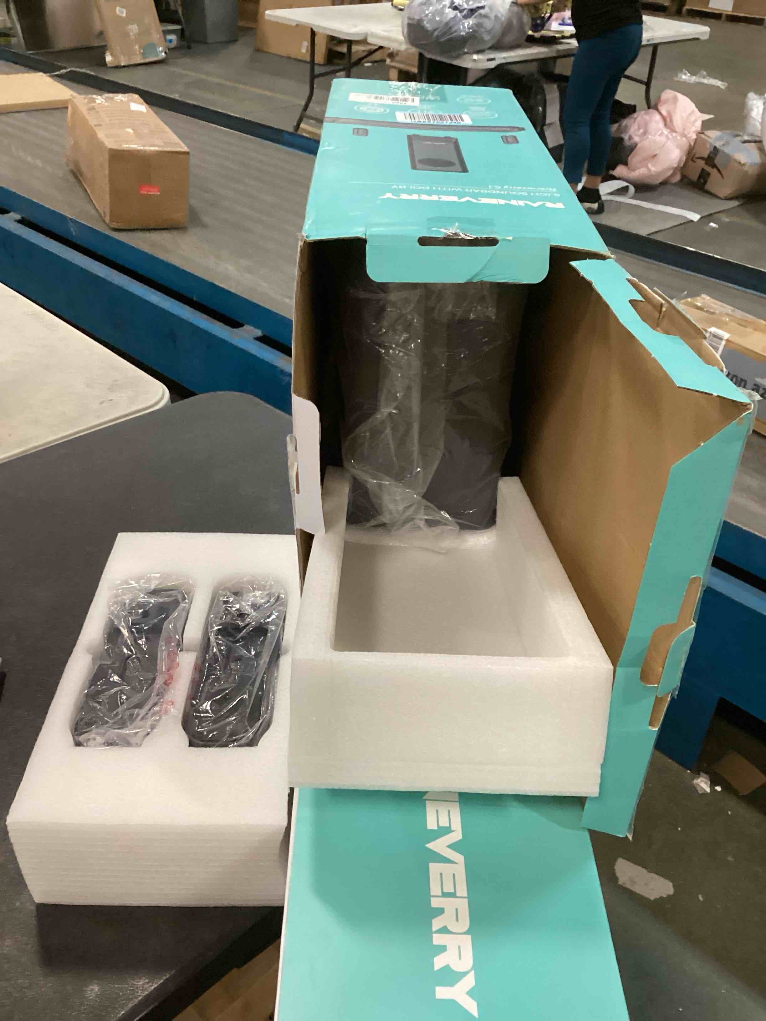 https://s3.amazonaws.com/lotting-images-prod/bidfta/PPE0404176_1729655172972.jpeg