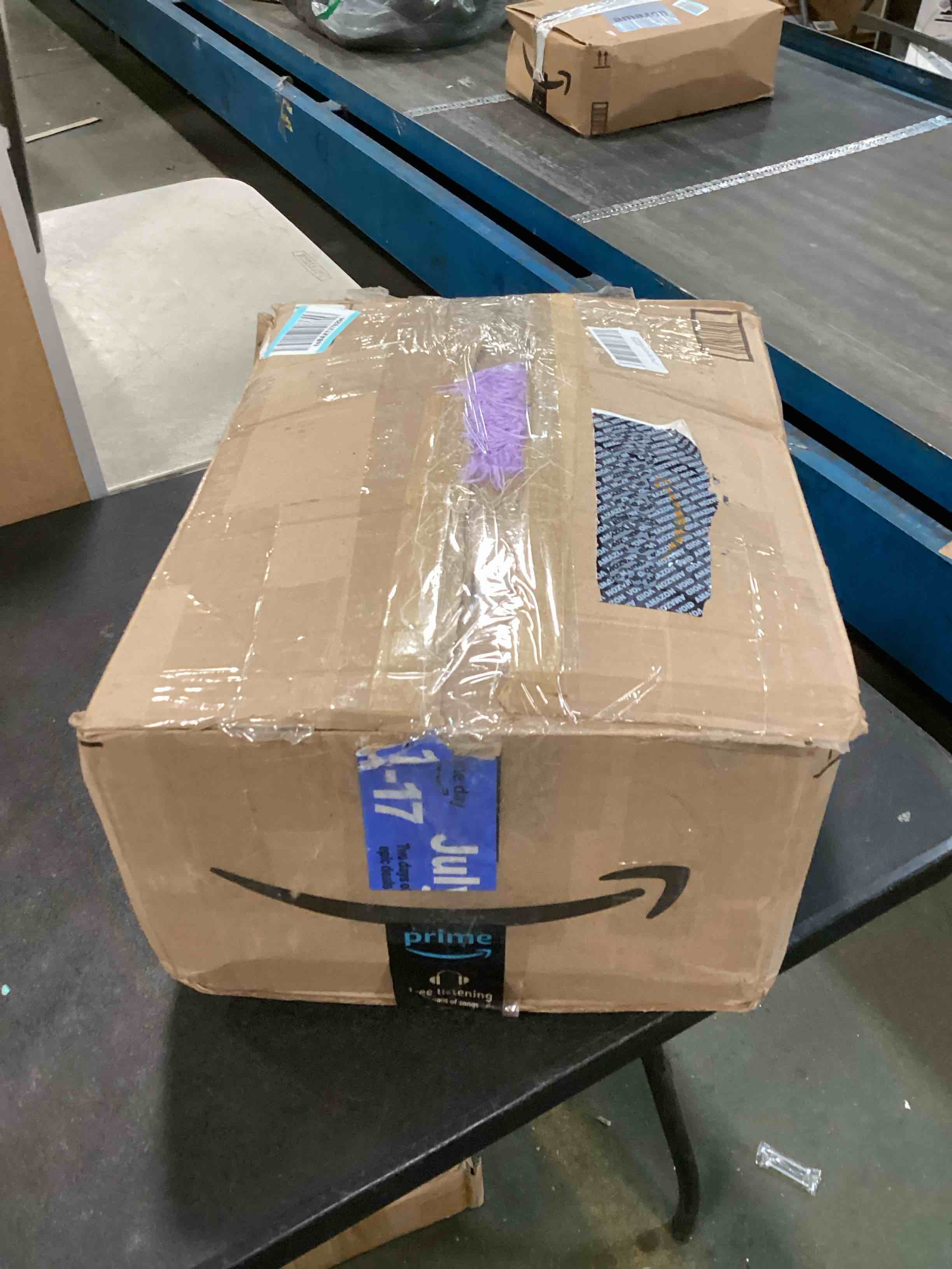 https://s3.amazonaws.com/lotting-images-prod/bidfta/PPE0404249_1729644923111.jpeg