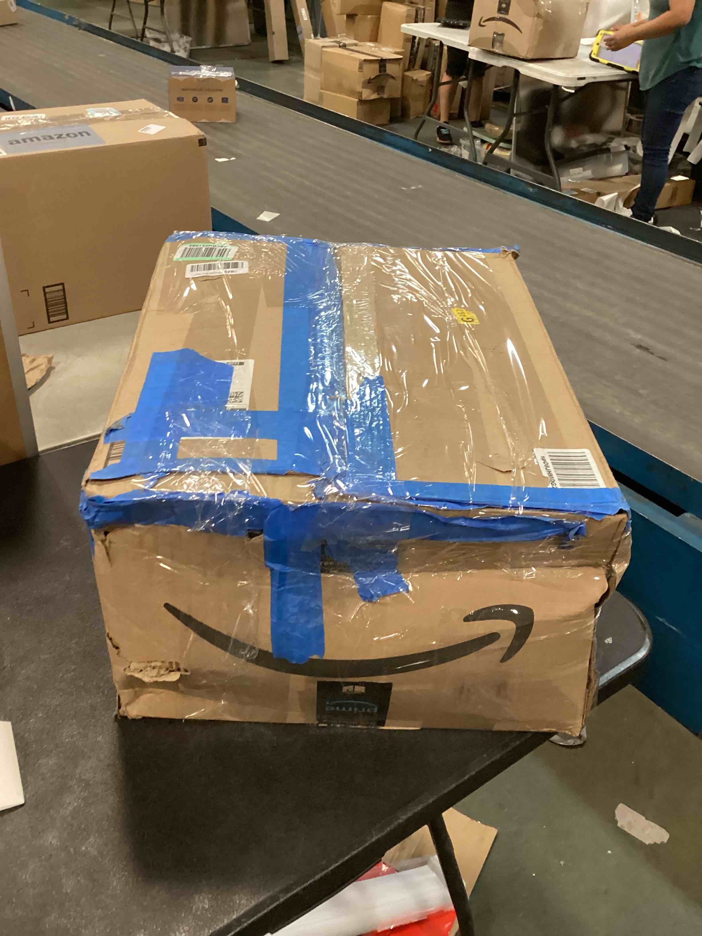 https://s3.amazonaws.com/lotting-images-prod/bidfta/PPE0404375_1729569633414.jpeg