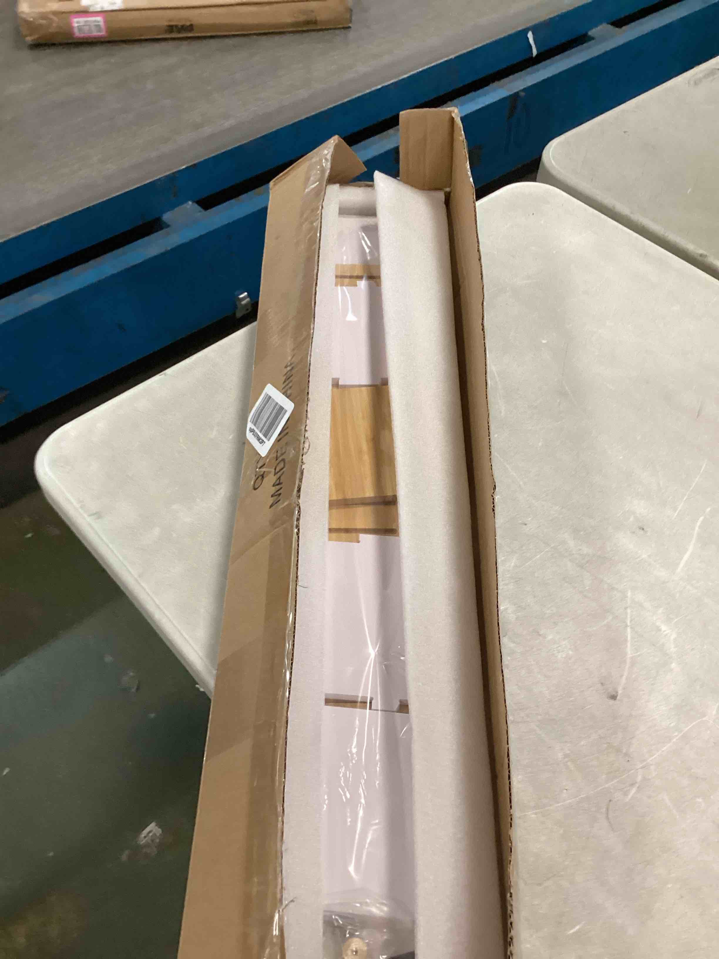 https://s3.amazonaws.com/lotting-images-prod/bidfta/PPE0404585_1729352727300.jpeg