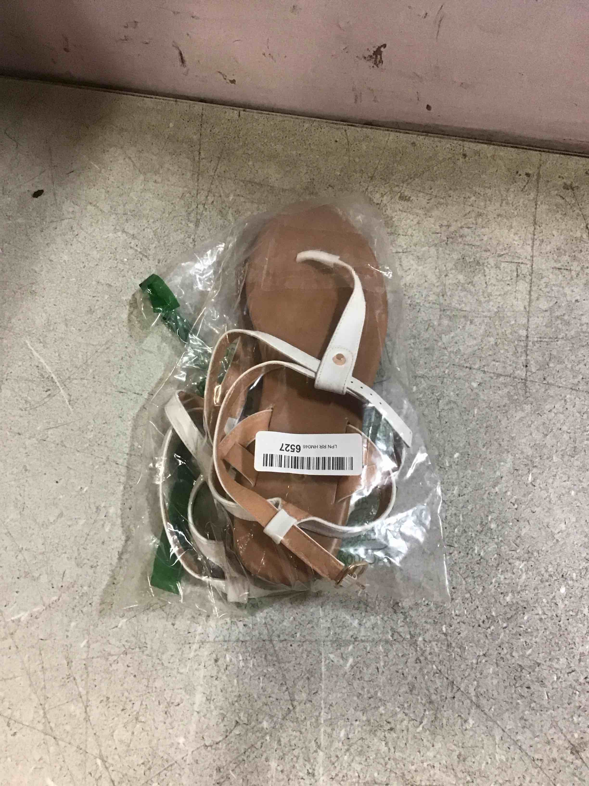 https://s3.amazonaws.com/lotting-images-prod/bidfta/PPE0405270_1729090209938.jpeg