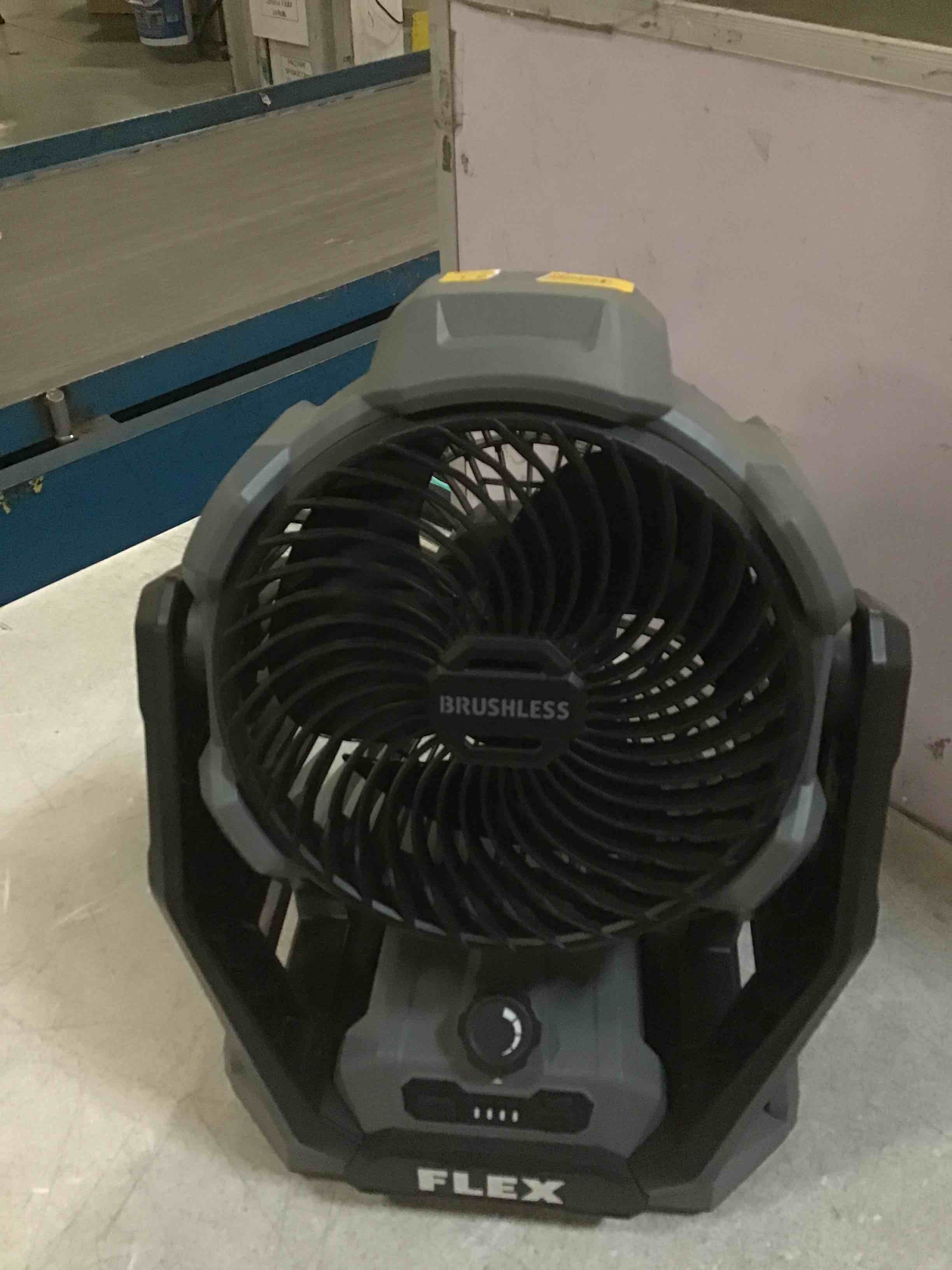 https://s3.amazonaws.com/lotting-images-prod/bidfta/PPE0405364_1729078197844.jpeg