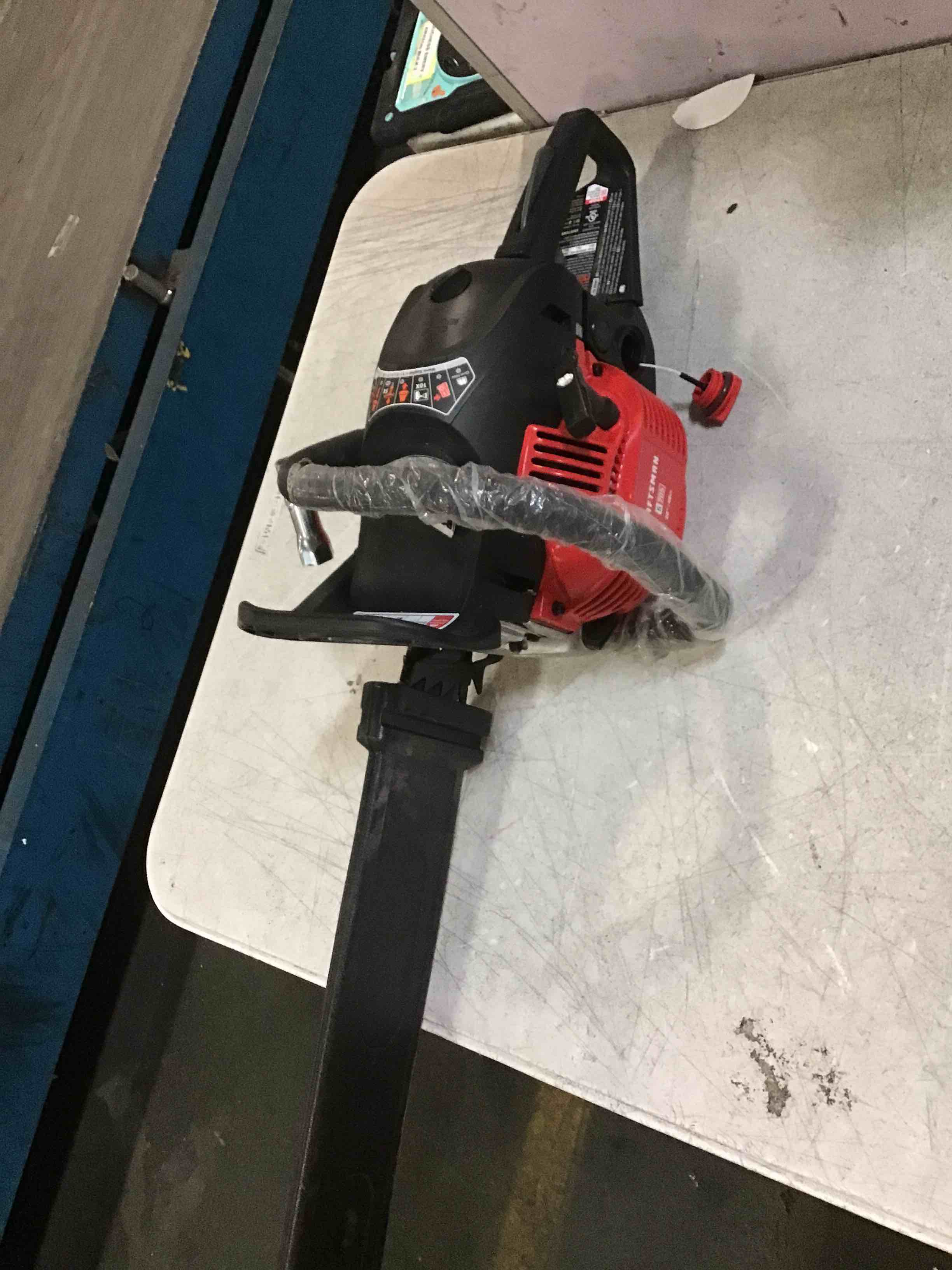 https://s3.amazonaws.com/lotting-images-prod/bidfta/PPE0405365_1729078447200.jpeg