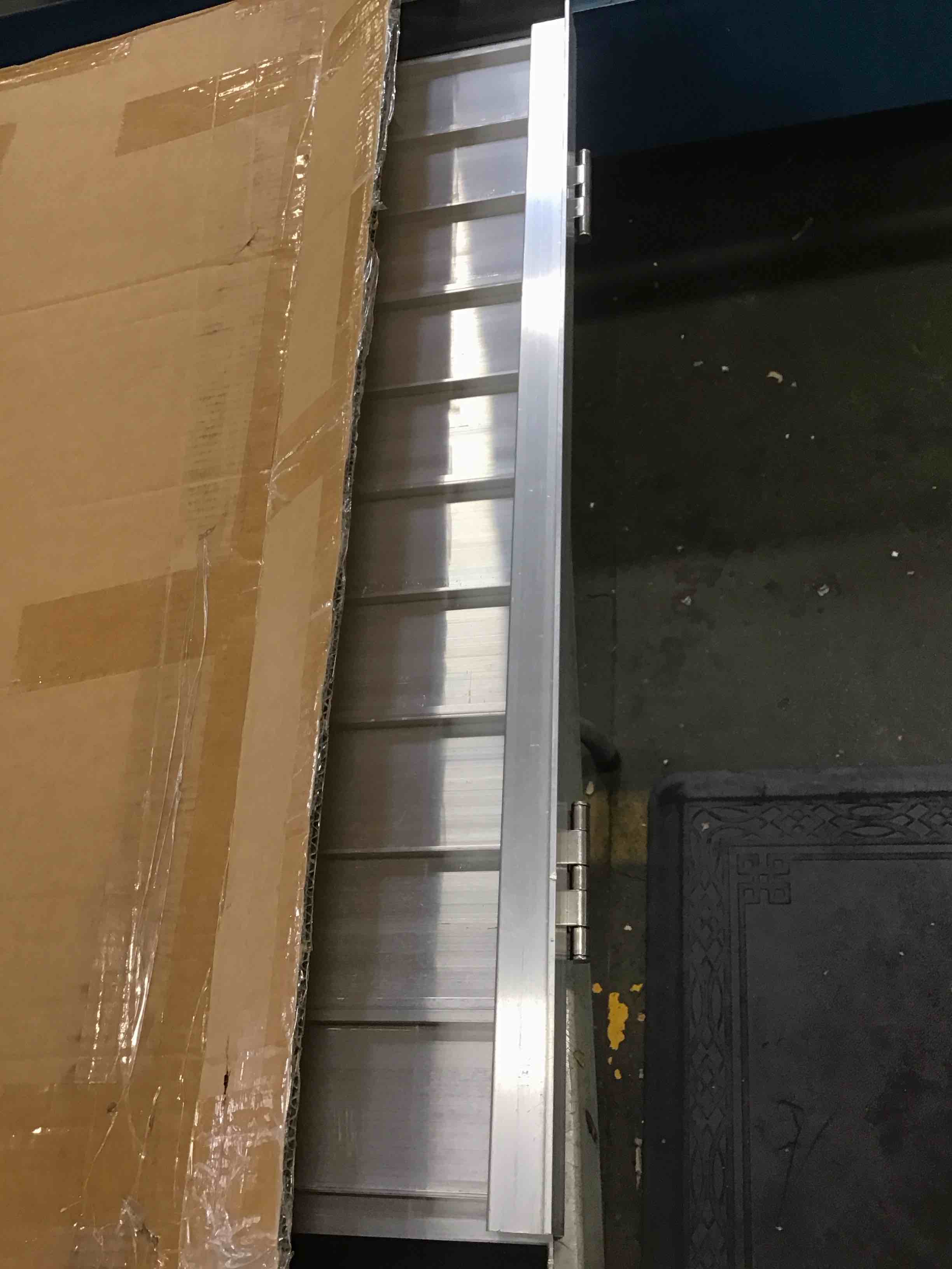 https://s3.amazonaws.com/lotting-images-prod/bidfta/PPE0405425_1729016132872.jpeg