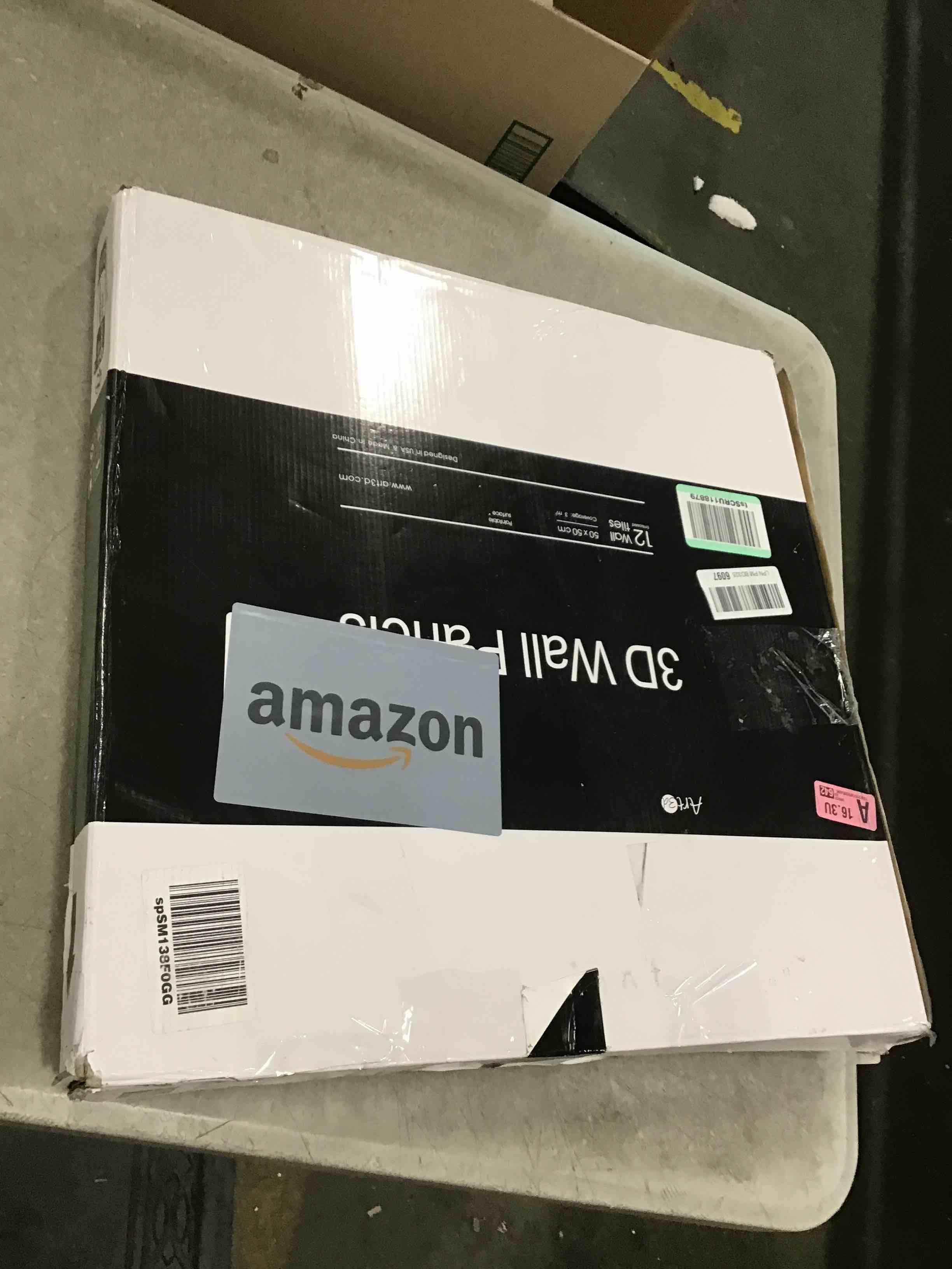 https://s3.amazonaws.com/lotting-images-prod/bidfta/PPE0405533_1728999971250.jpeg