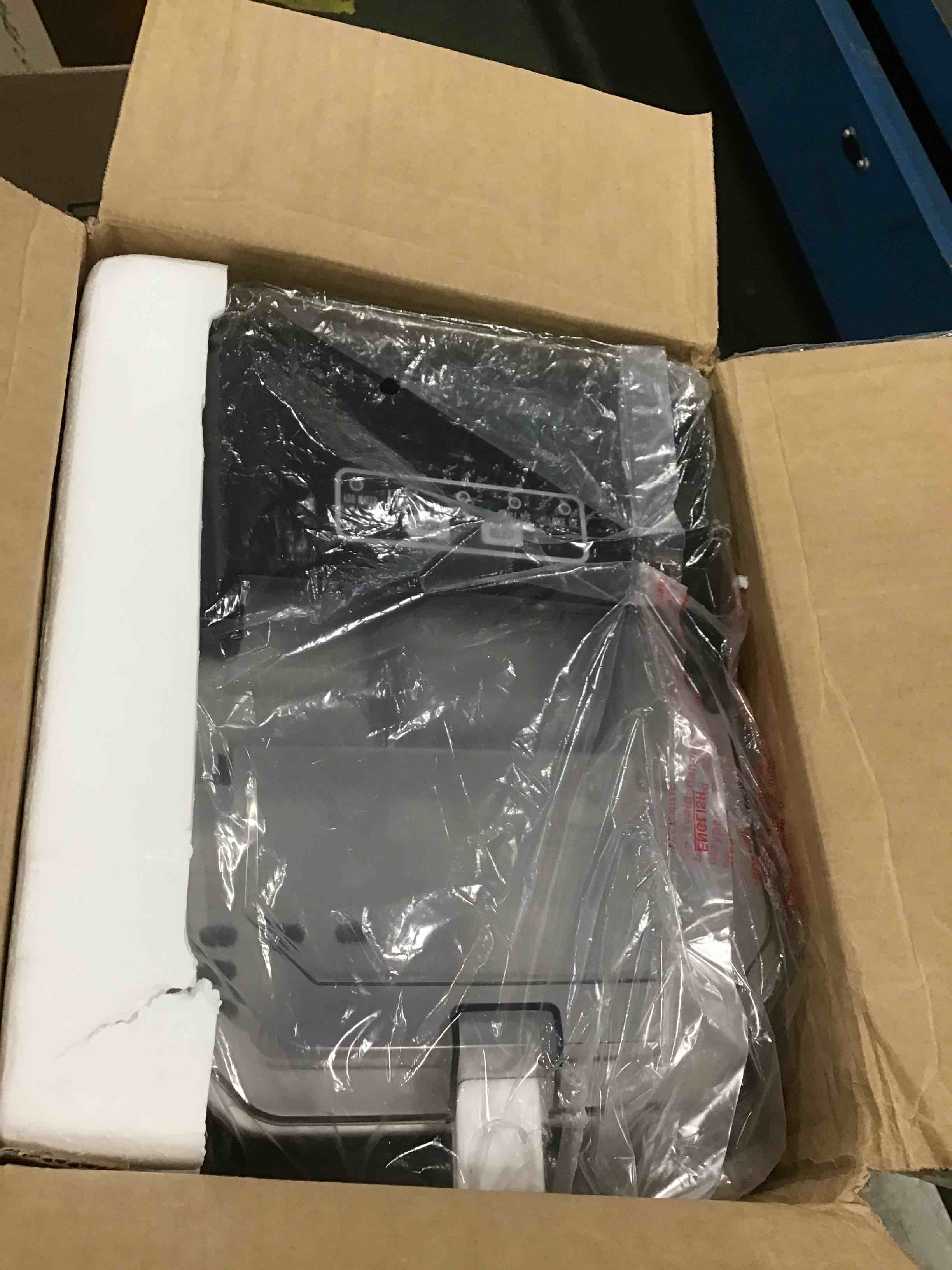 https://s3.amazonaws.com/lotting-images-prod/bidfta/PPE0405564_1728996949566.jpeg