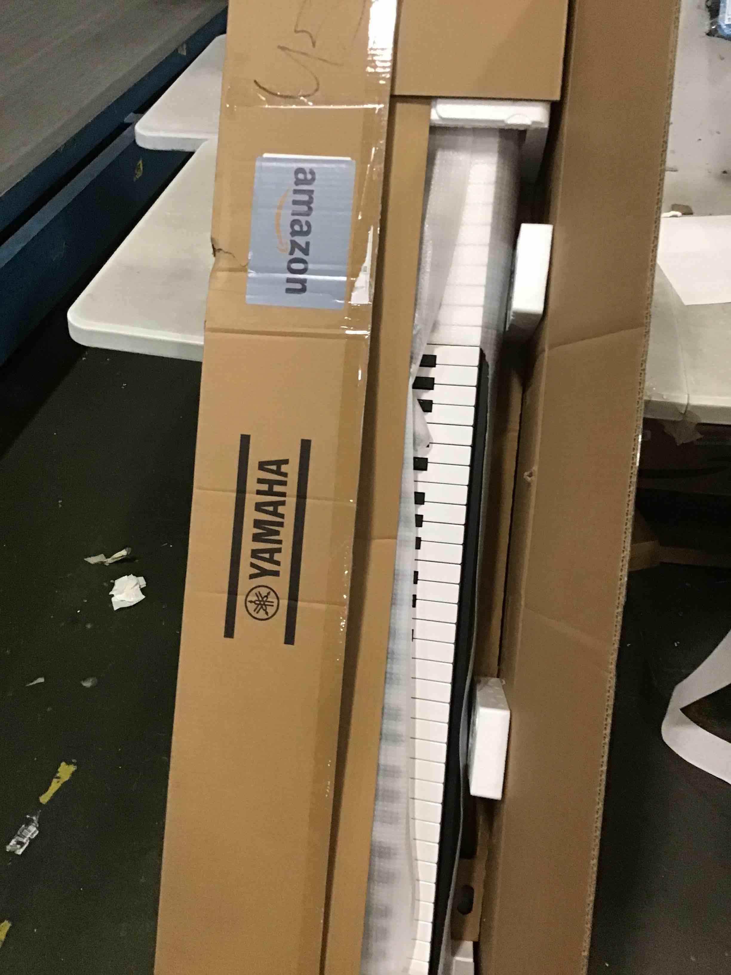 https://s3.amazonaws.com/lotting-images-prod/bidfta/PPE0406253_1729740158486.jpeg