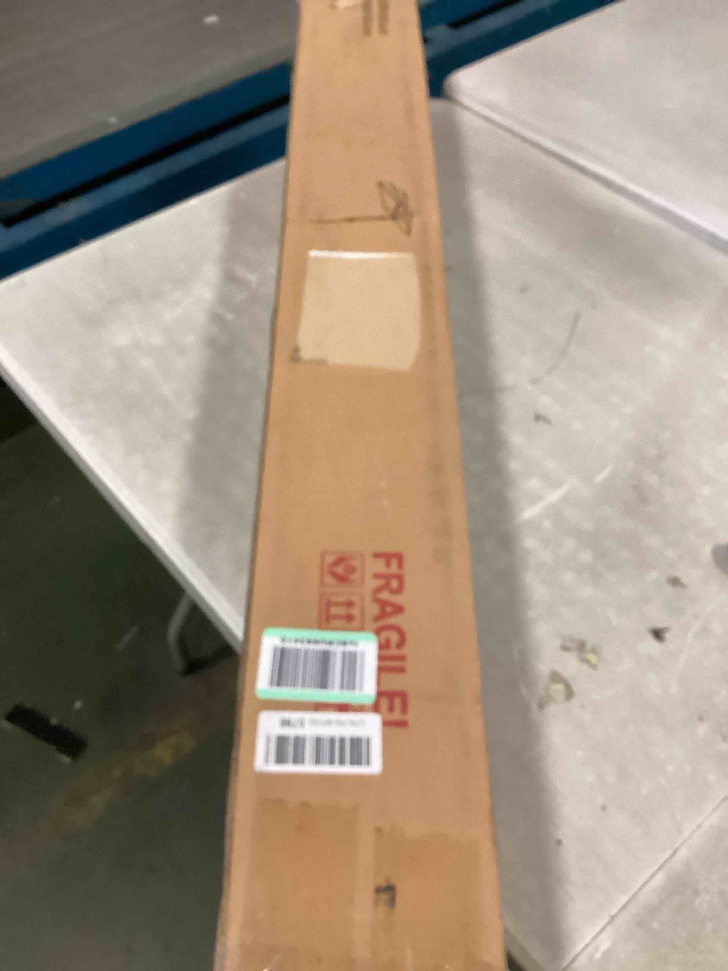 https://s3.amazonaws.com/lotting-images-prod/bidfta/PPE0406426_1729658268711.jpeg