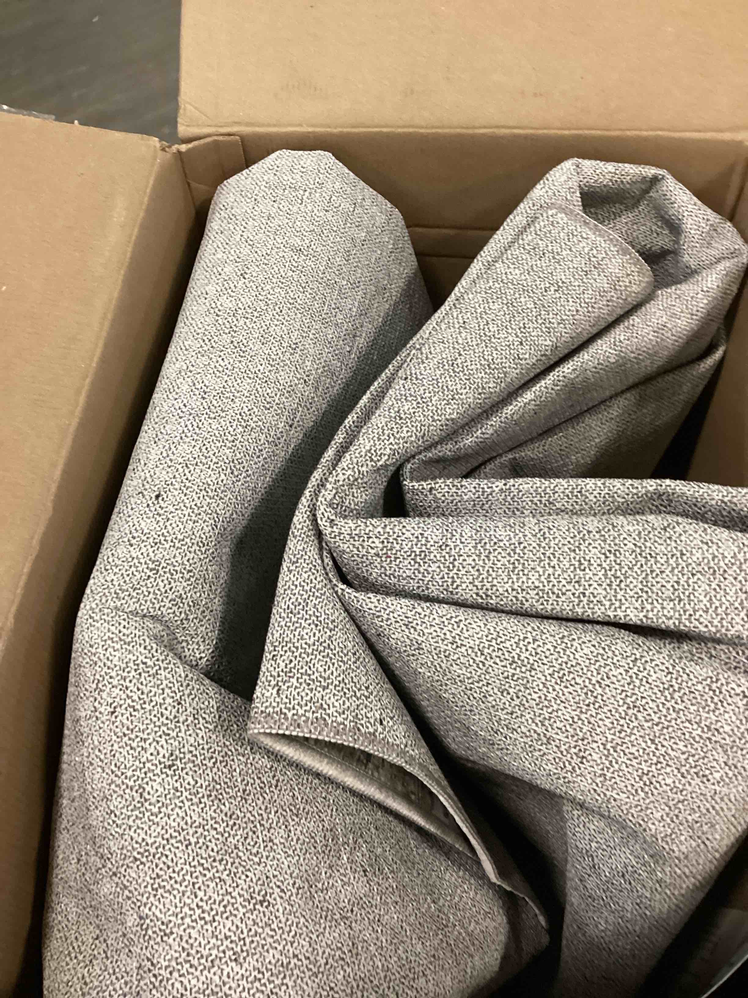 https://s3.amazonaws.com/lotting-images-prod/bidfta/PPE0406632_1729569374565.jpeg