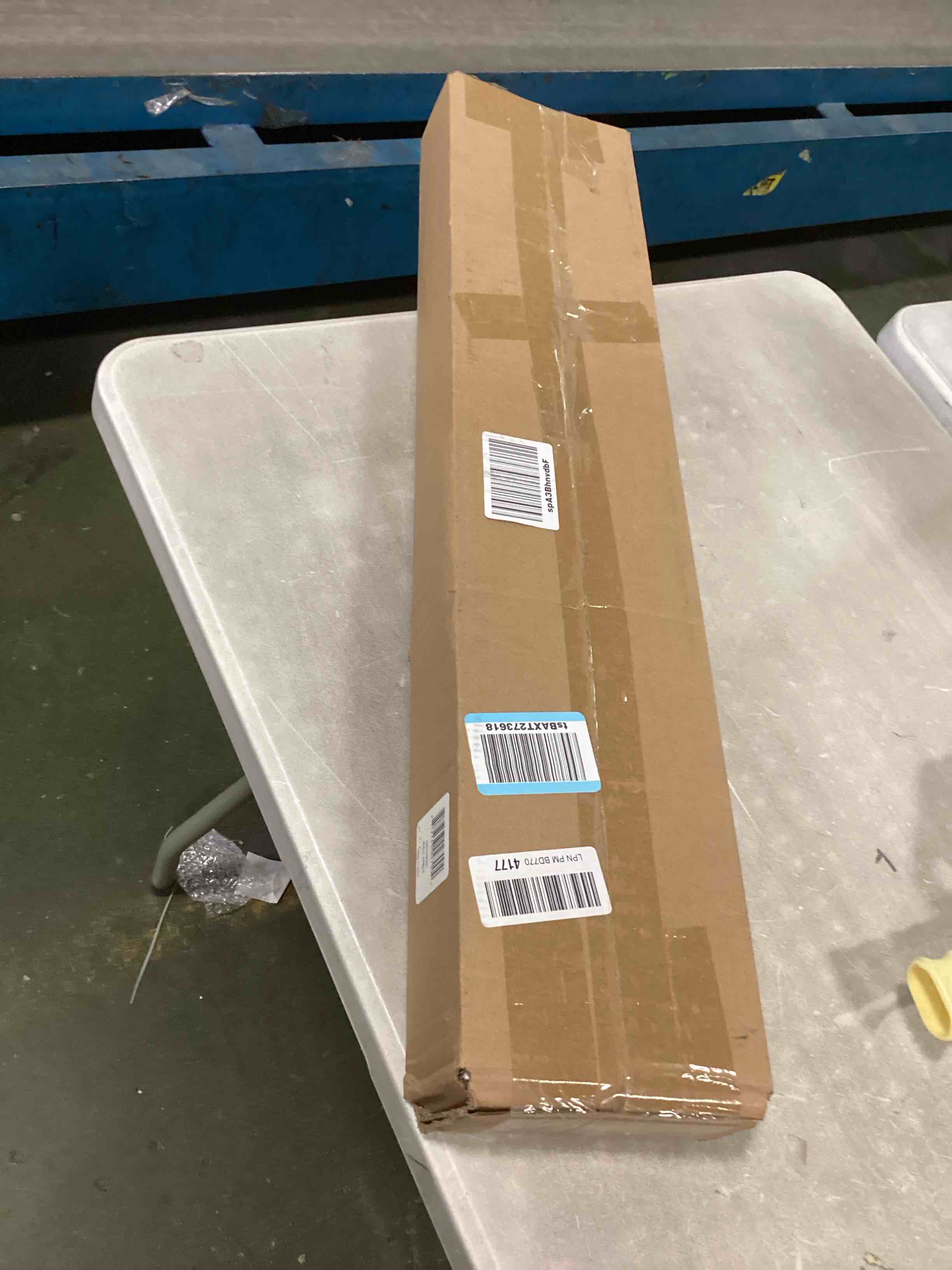 https://s3.amazonaws.com/lotting-images-prod/bidfta/PPE0406857_1729305181085.jpeg