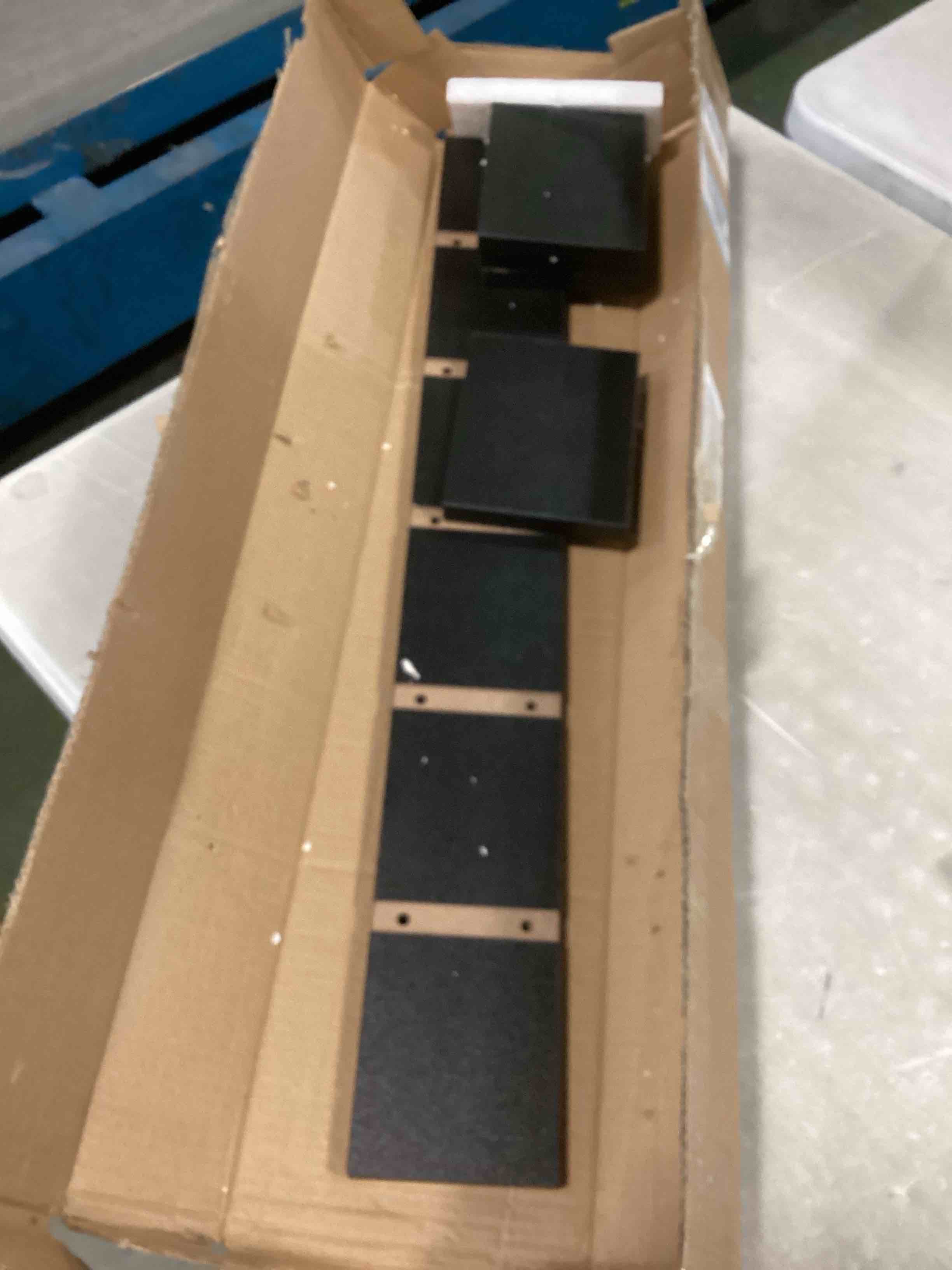 https://s3.amazonaws.com/lotting-images-prod/bidfta/PPE0406857_1729305201533.jpeg