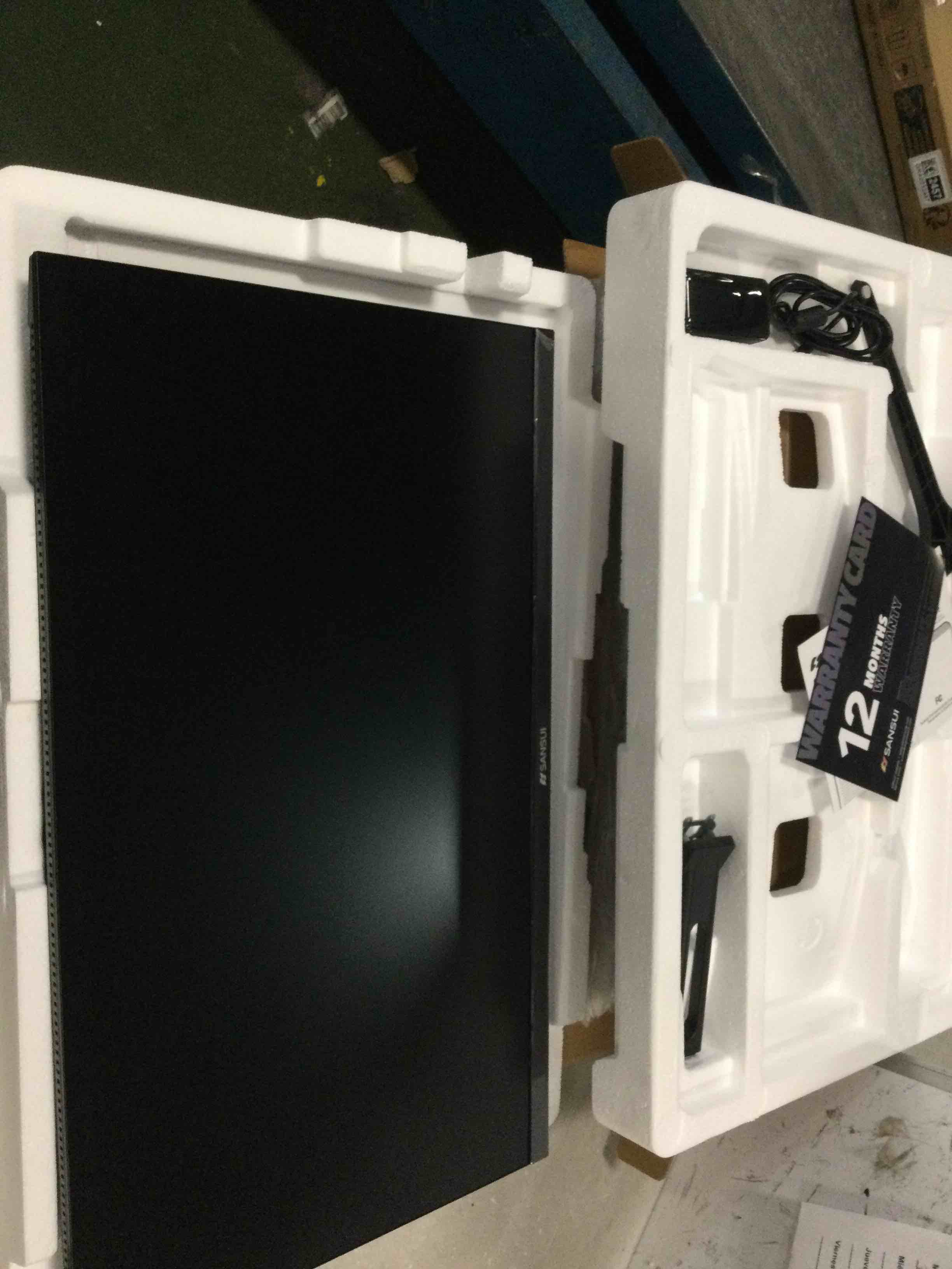 https://s3.amazonaws.com/lotting-images-prod/bidfta/PPE0407311_1729054095380.jpeg