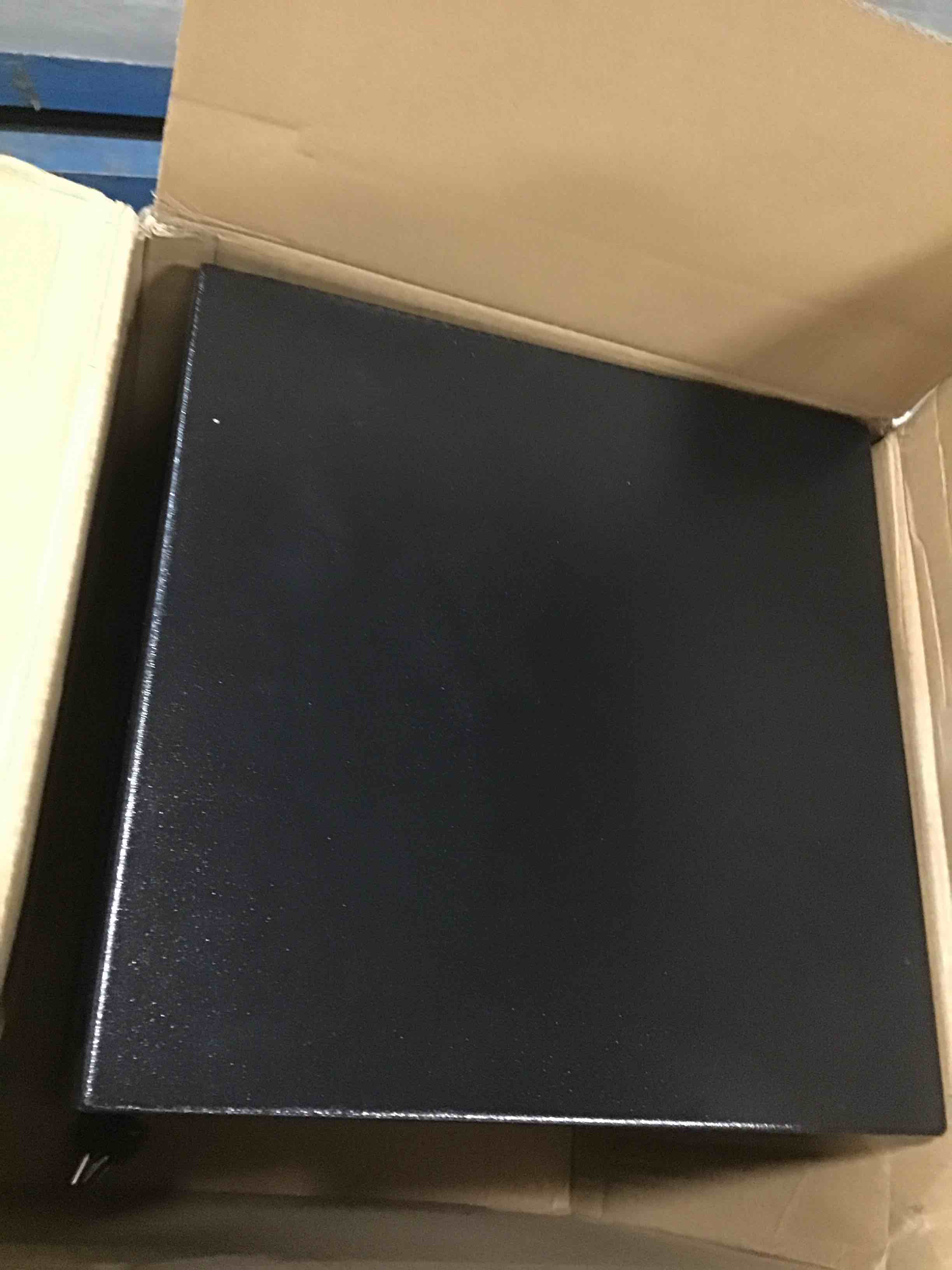 https://s3.amazonaws.com/lotting-images-prod/bidfta/PPE0407627_1728952221754.jpeg