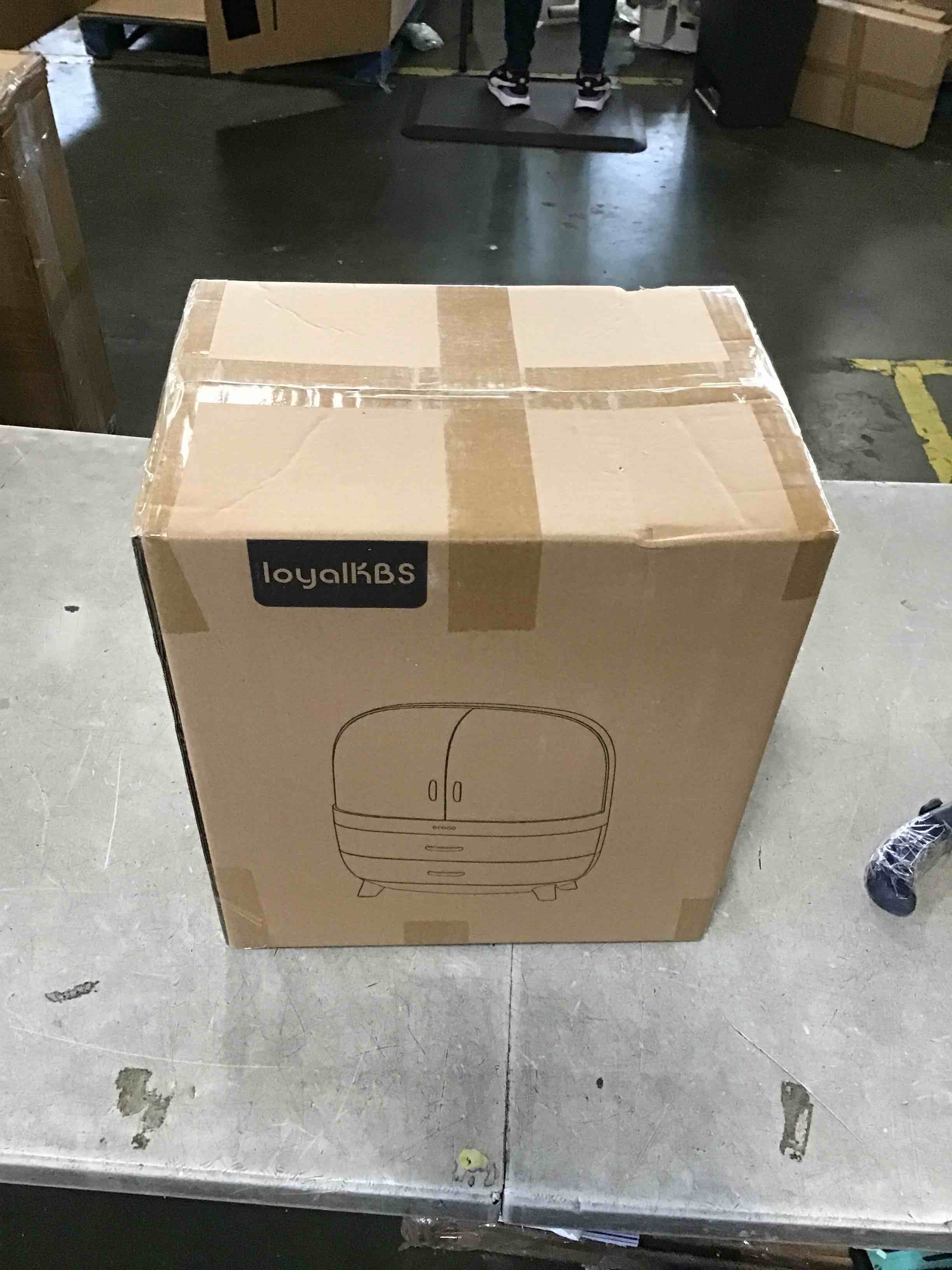 https://s3.amazonaws.com/lotting-images-prod/bidfta/PPE0408480_1730382178218.jpeg