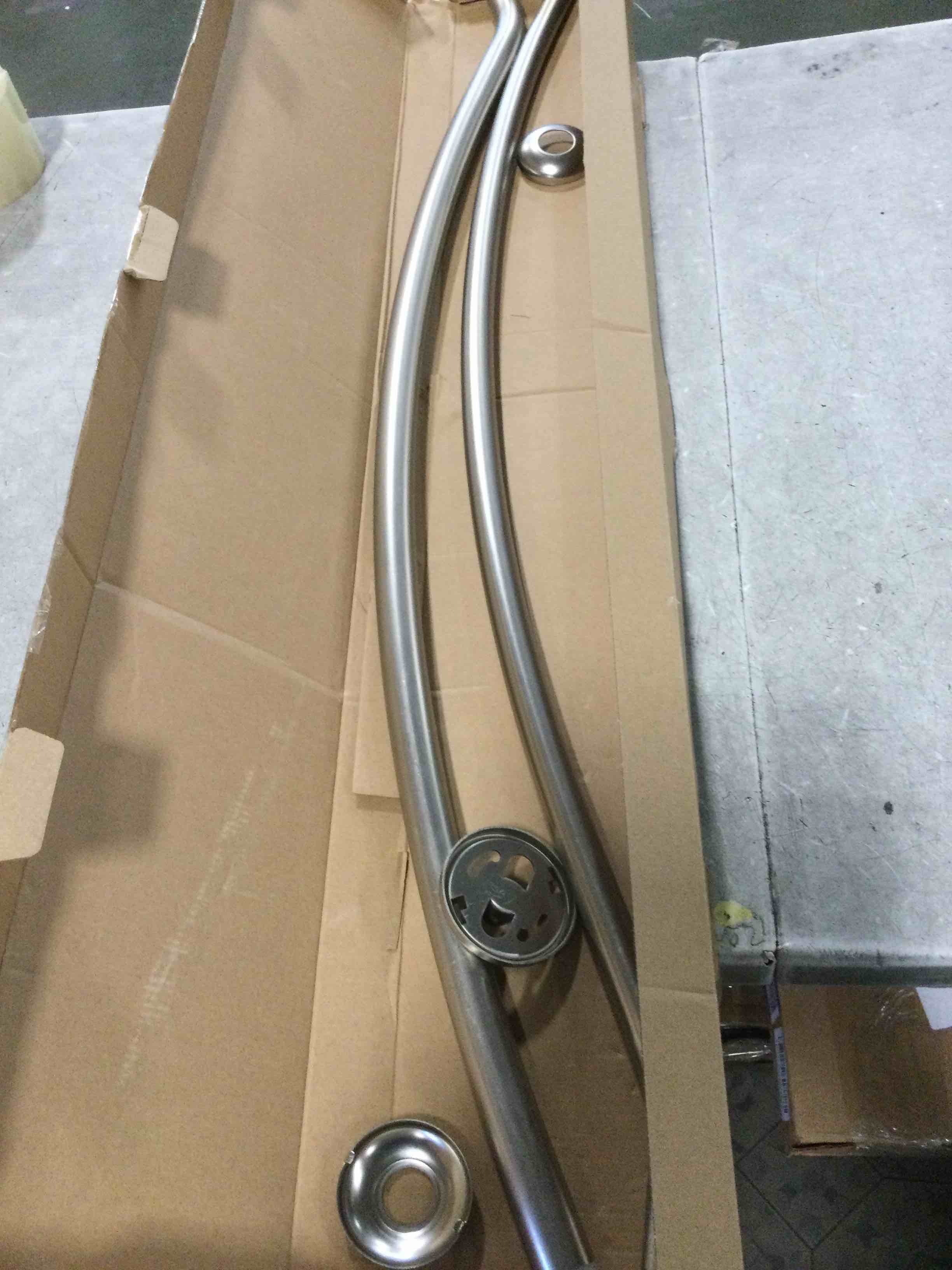 https://s3.amazonaws.com/lotting-images-prod/bidfta/PPE0408775_1730291848828.jpeg